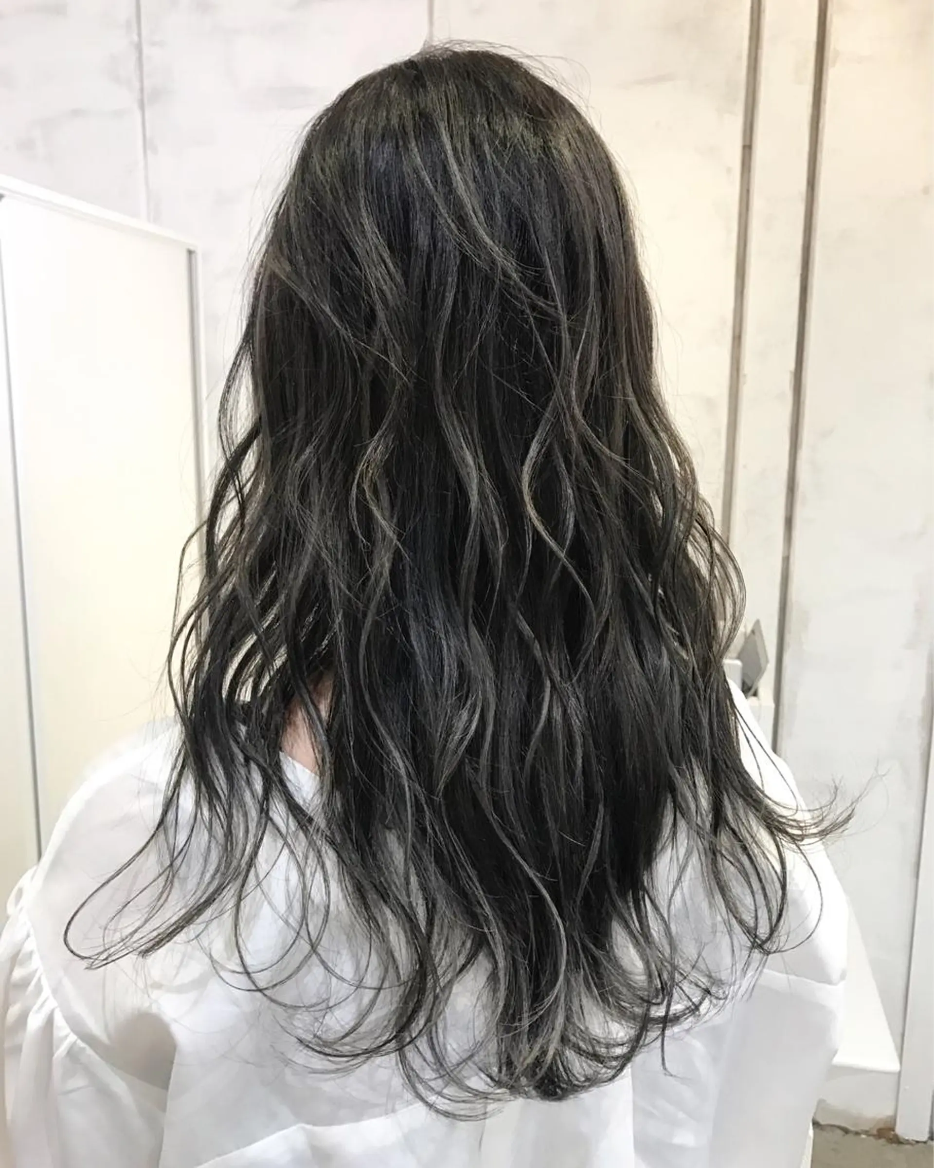ロング カラー ヘアアレンジ ヘアカラー トリートメント 縮毛矯正 髪質改善寺坂雄飛💐のヘアスタイル
