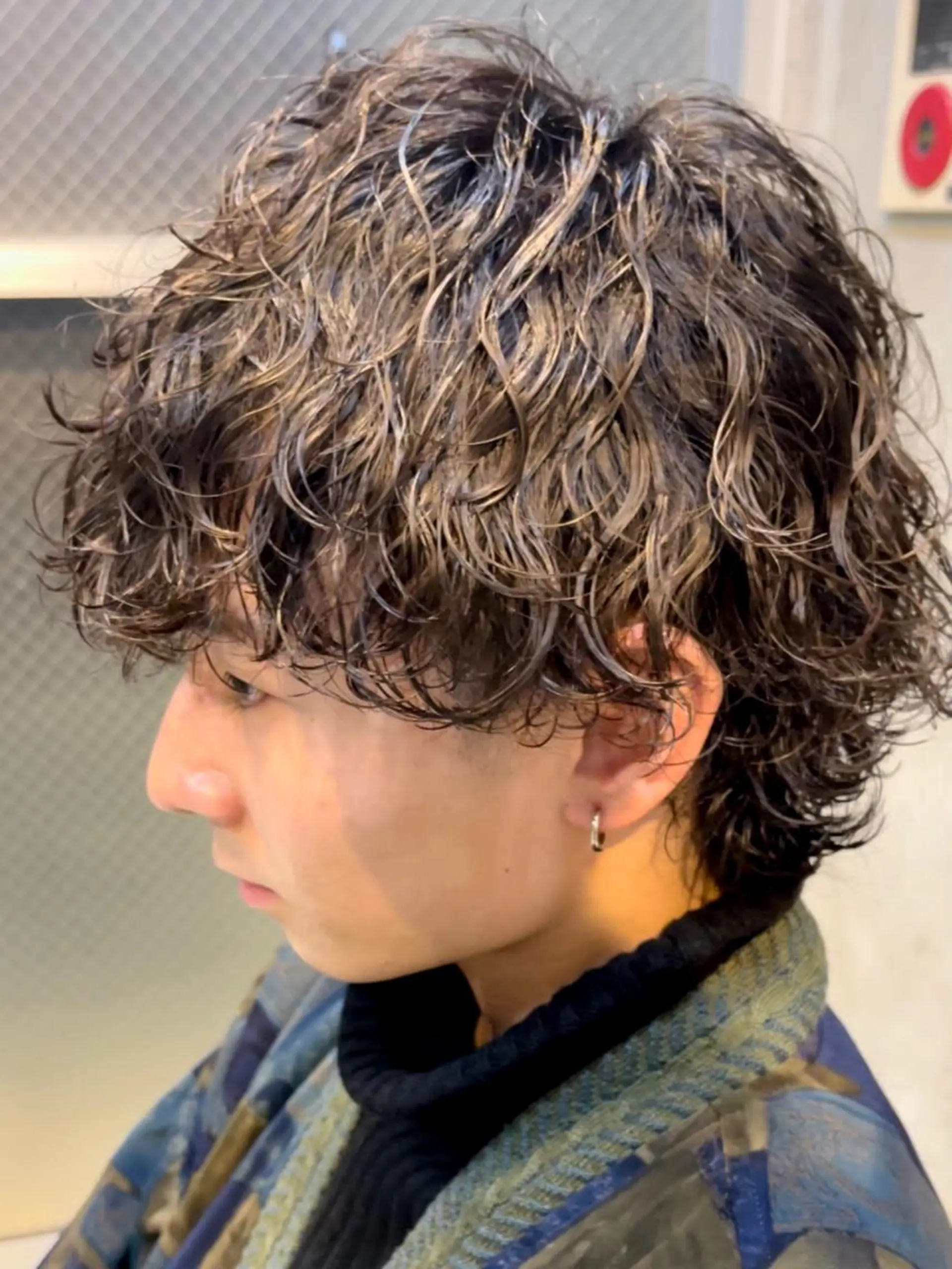 ショート パーマ メンズ メンズパーマ ツイストスパイラルパーマ 波巻きパーマ ニュアンスパーマ スパイラルパーマ fifth リュウセイのヘアスタイル