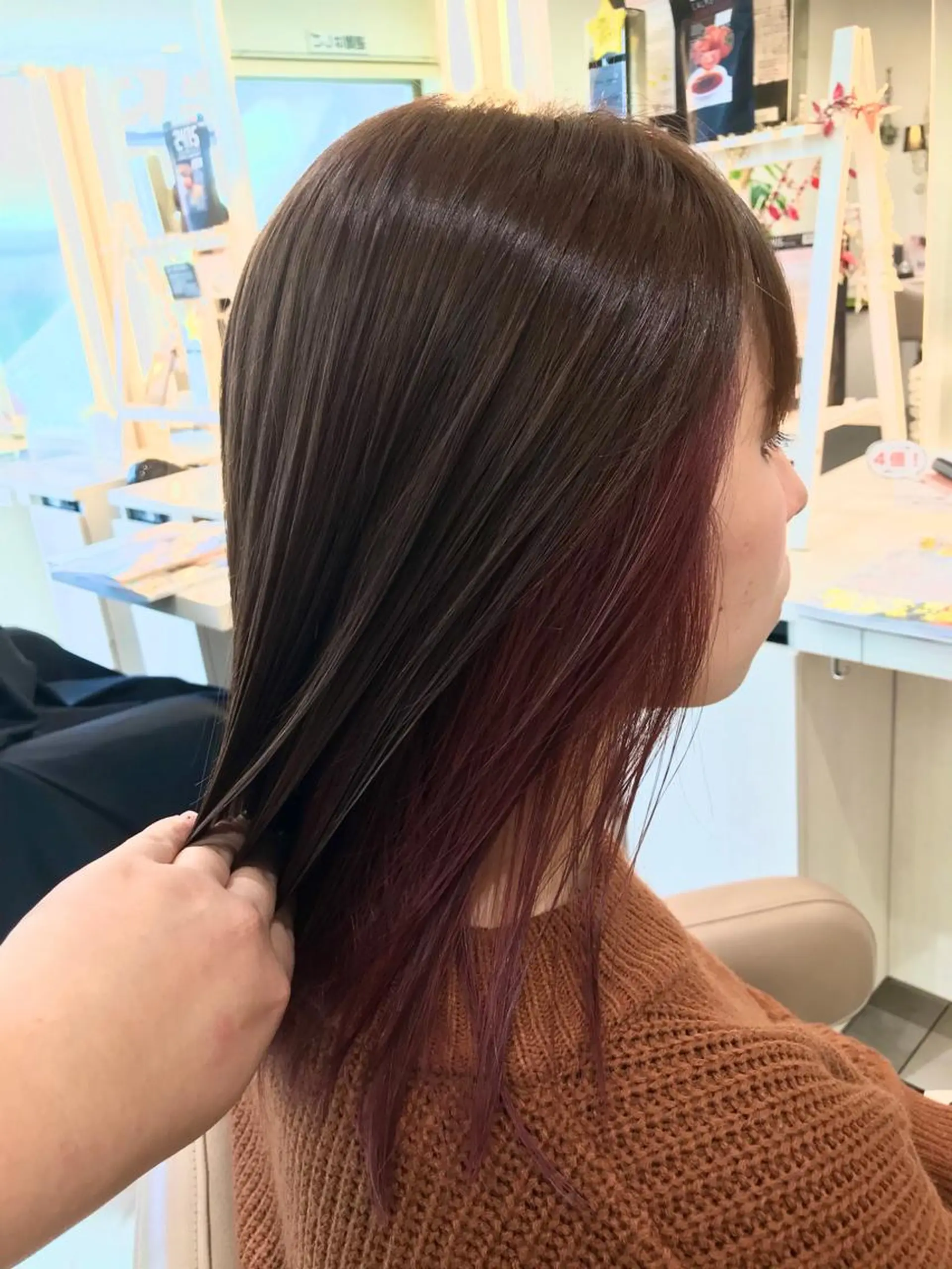 ミディアム カラー カシス グレージュ ピンクカラー ヘアカラー 清藤綾/脱白髪染め 白髪ぼかしハイライトのヘアスタイル