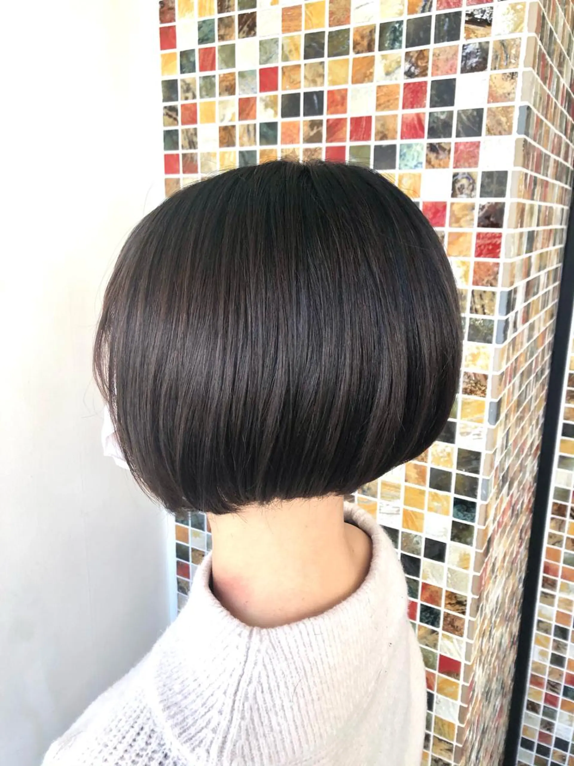 ショート 岩谷 愛依のヘアスタイル