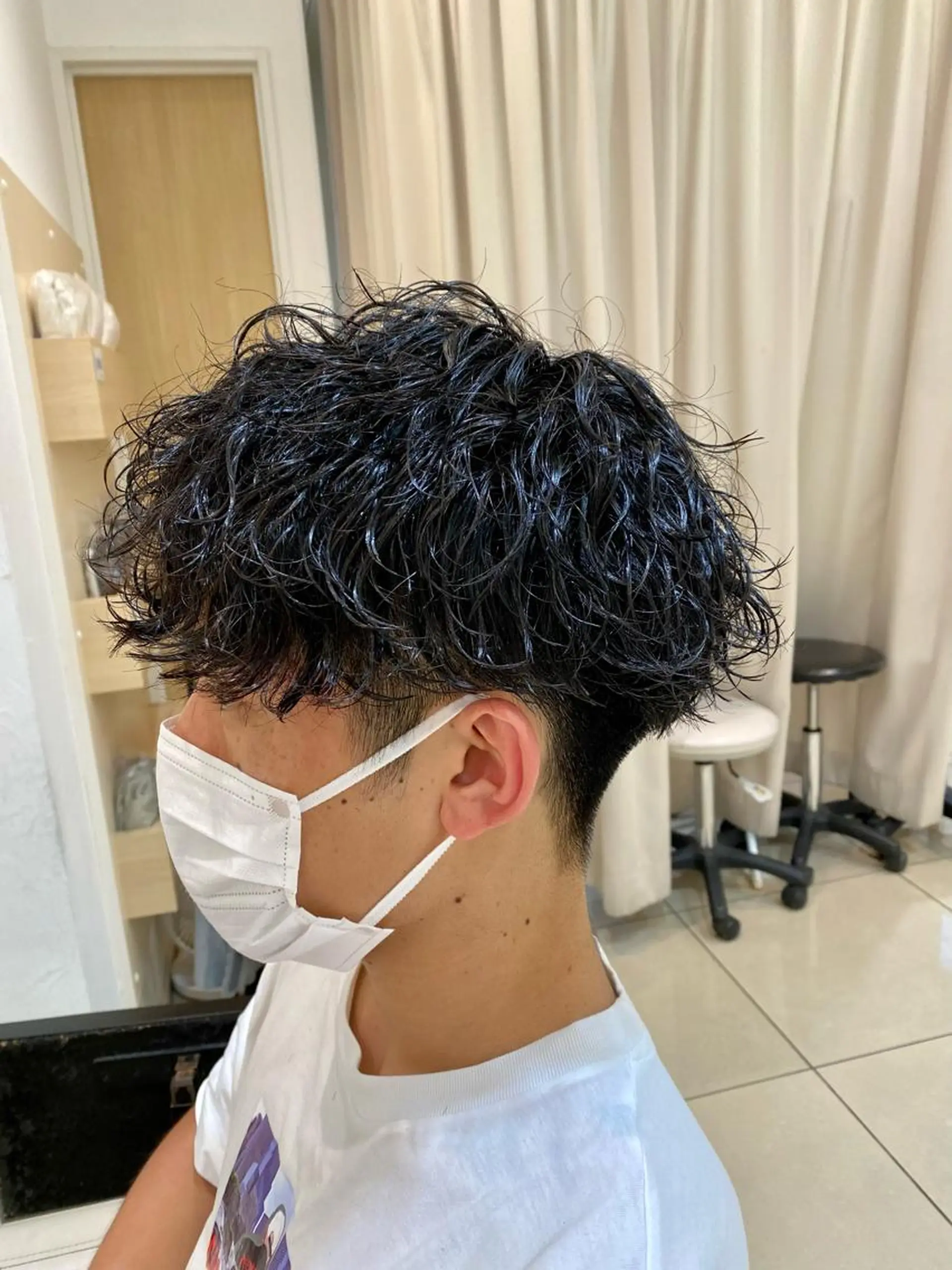 ショート パーマ メンズ カット パーマ メンズ特化型美容師 栗山勇人のヘアスタイル