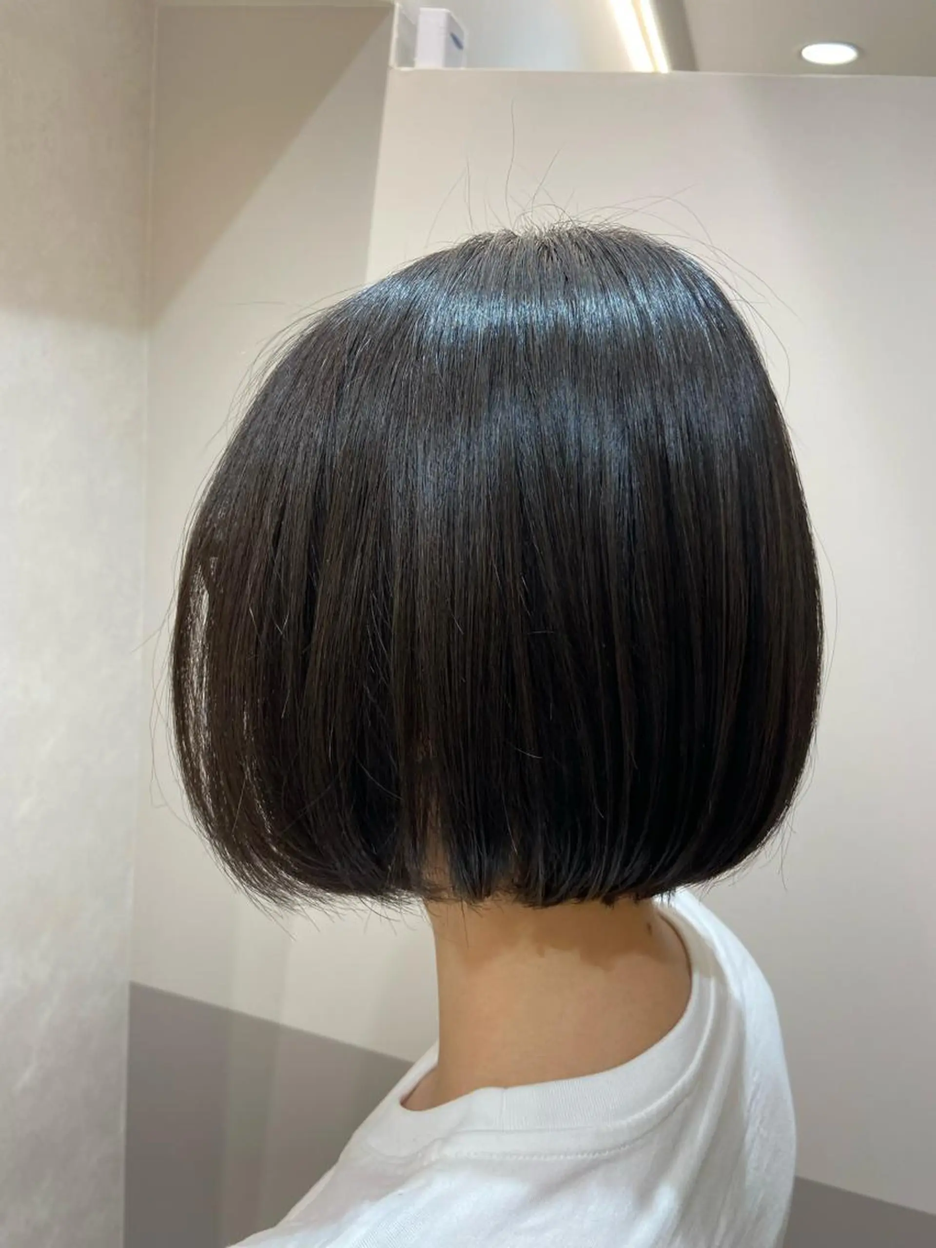 ショート ボブ 縮毛矯正 チナツ ，のヘアスタイル