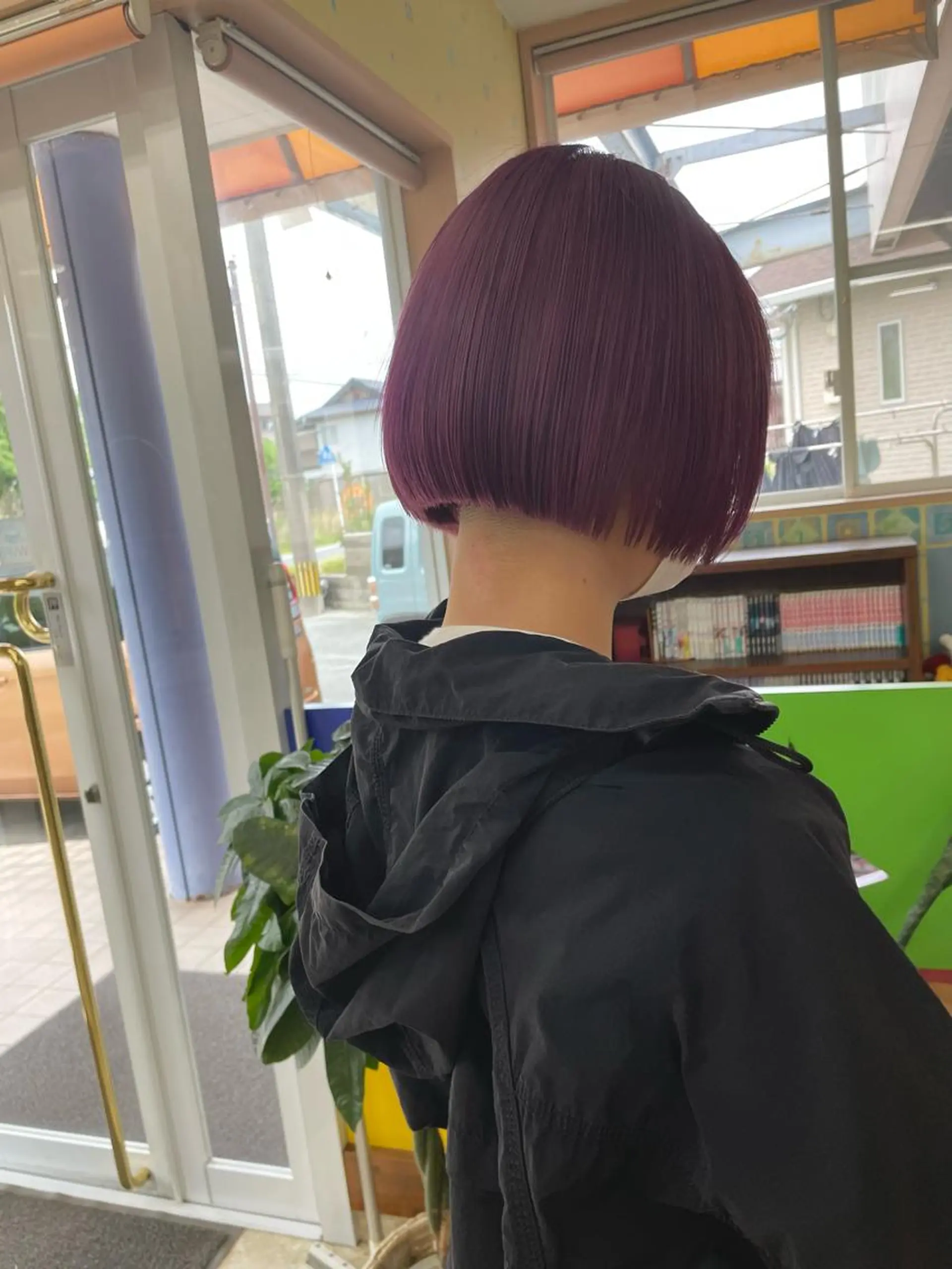 ショート カラー パープルカラー バイオレットカラー yui .のヘアスタイル