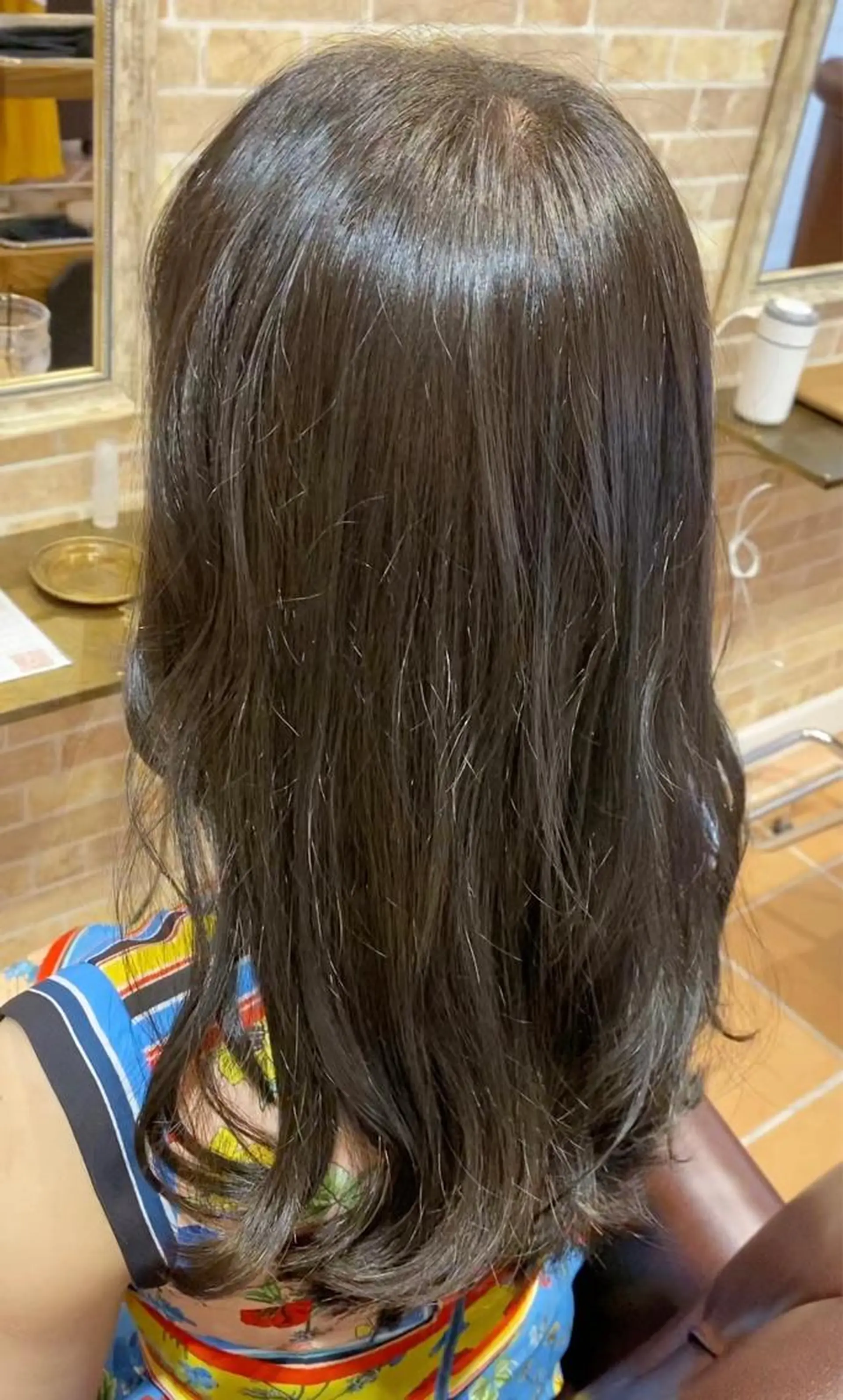 ロング カラー オリーブグレー ブリーチなし✨艶髪 カラー𓃲YAGIのヘアスタイル