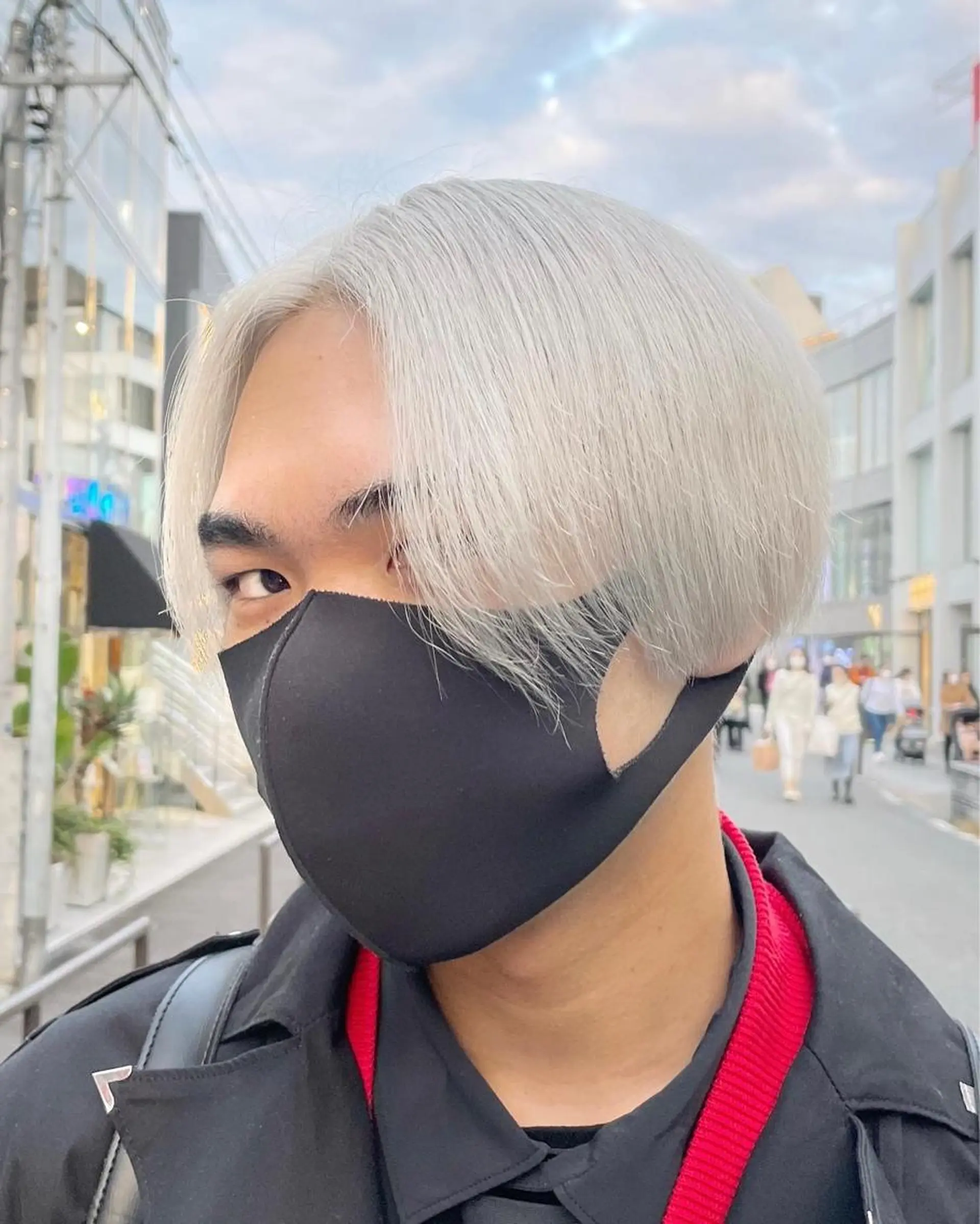 ショート カラー ヘアアレンジ メンズ シルバー ホワイトシルバー カット ヘアカラー トリートメント ヘアセット 柔らかカラー/ レイヤーYUTO🧋のヘアスタイル