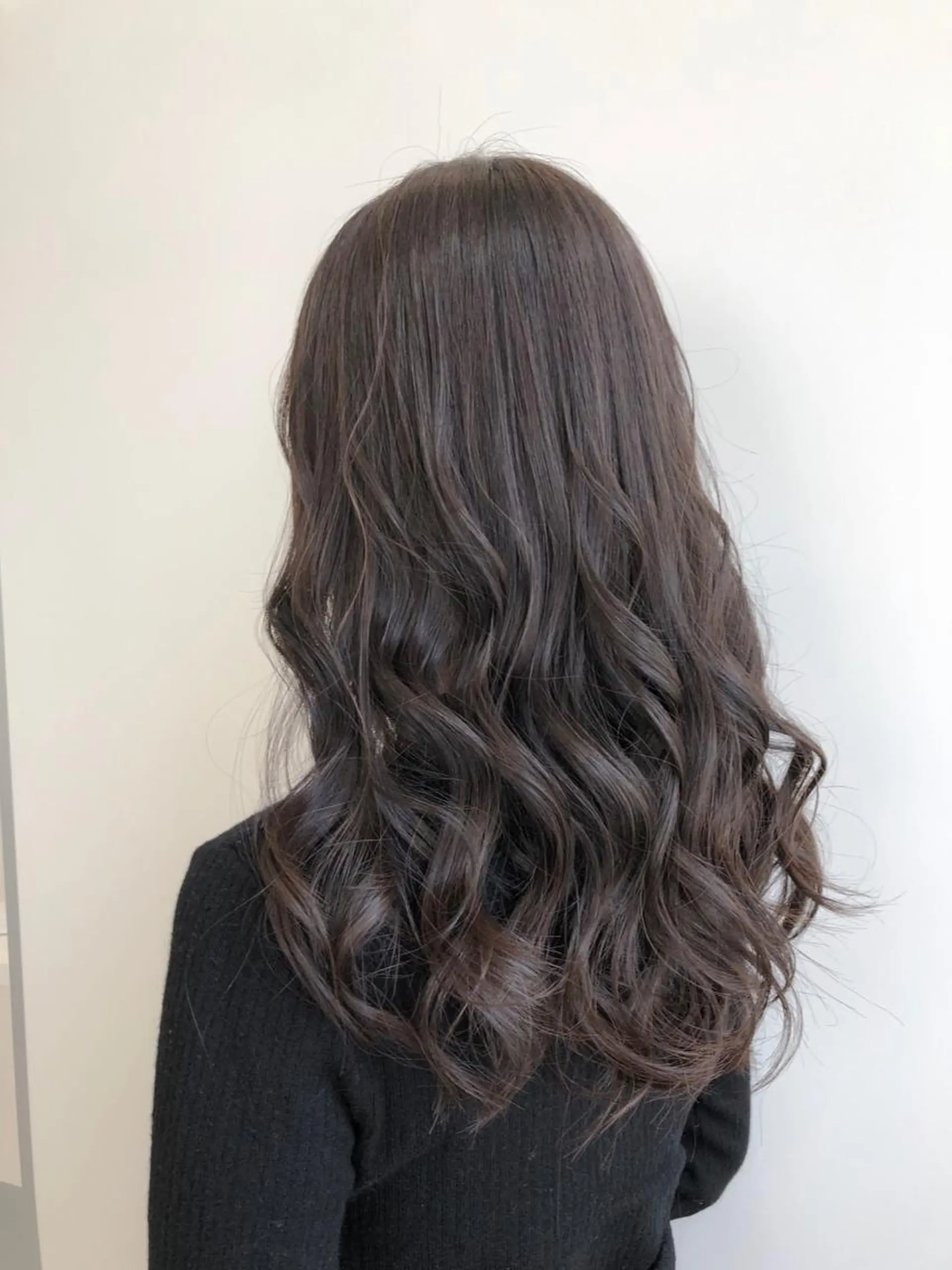 セミロング カラー アッシュ ハイライトカラー ハイライト 【透明感、艶髪】西村 有司のヘアスタイル