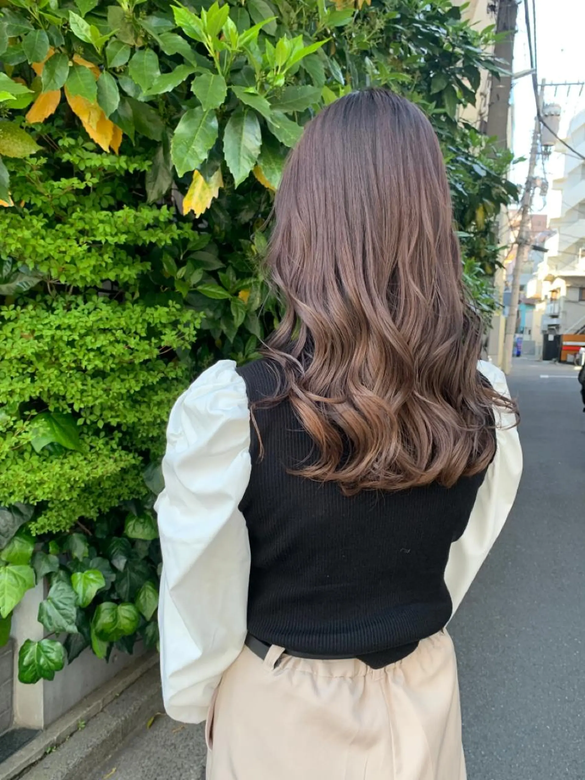 セミロング カラー グレージュ 【完全マンツー 恵比寿】佐藤 翔のヘアスタイル