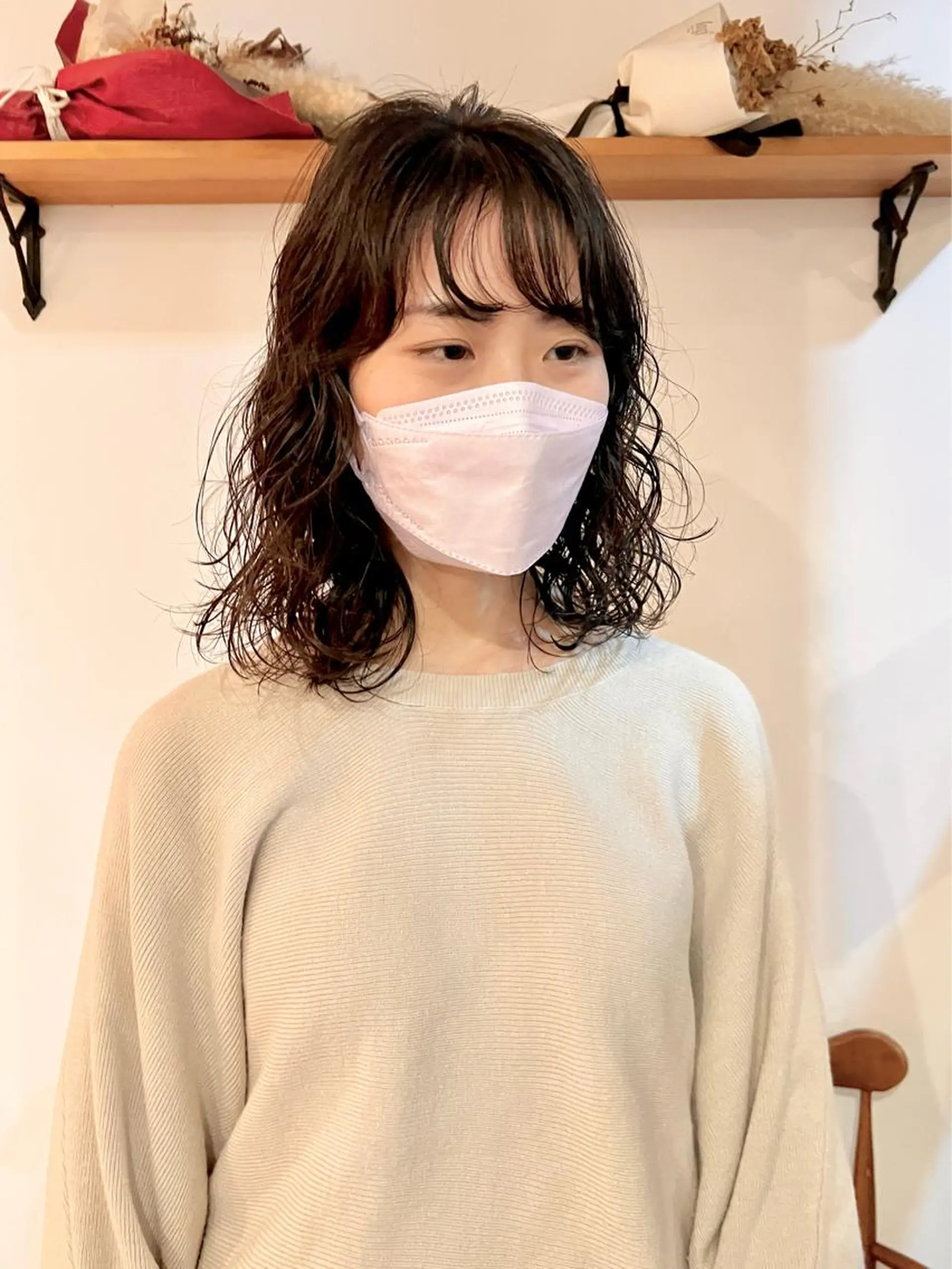 ミディアム パーマ ミディアムパーマ 顔まわりレイヤー レイヤーカット ショート& パーマ　坂本のヘアスタイル