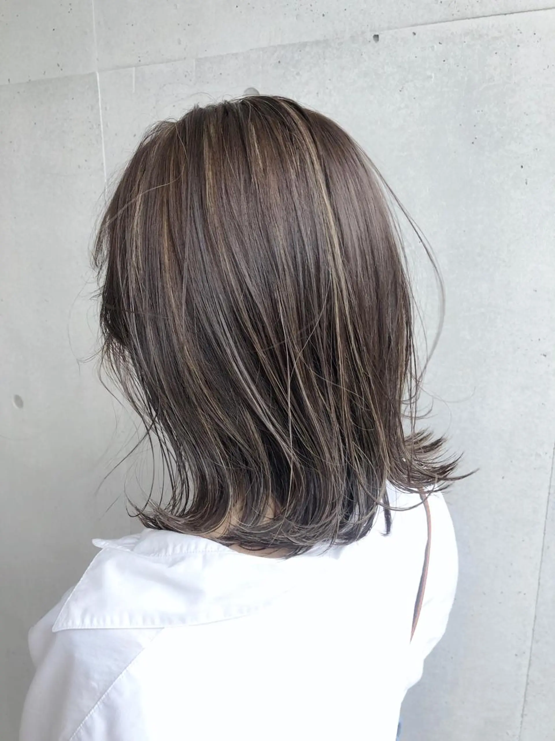 ミディアム カラー ヘアカラー トリートメント ☕️ベージュカラー 内藤光哉☕️のヘアスタイル