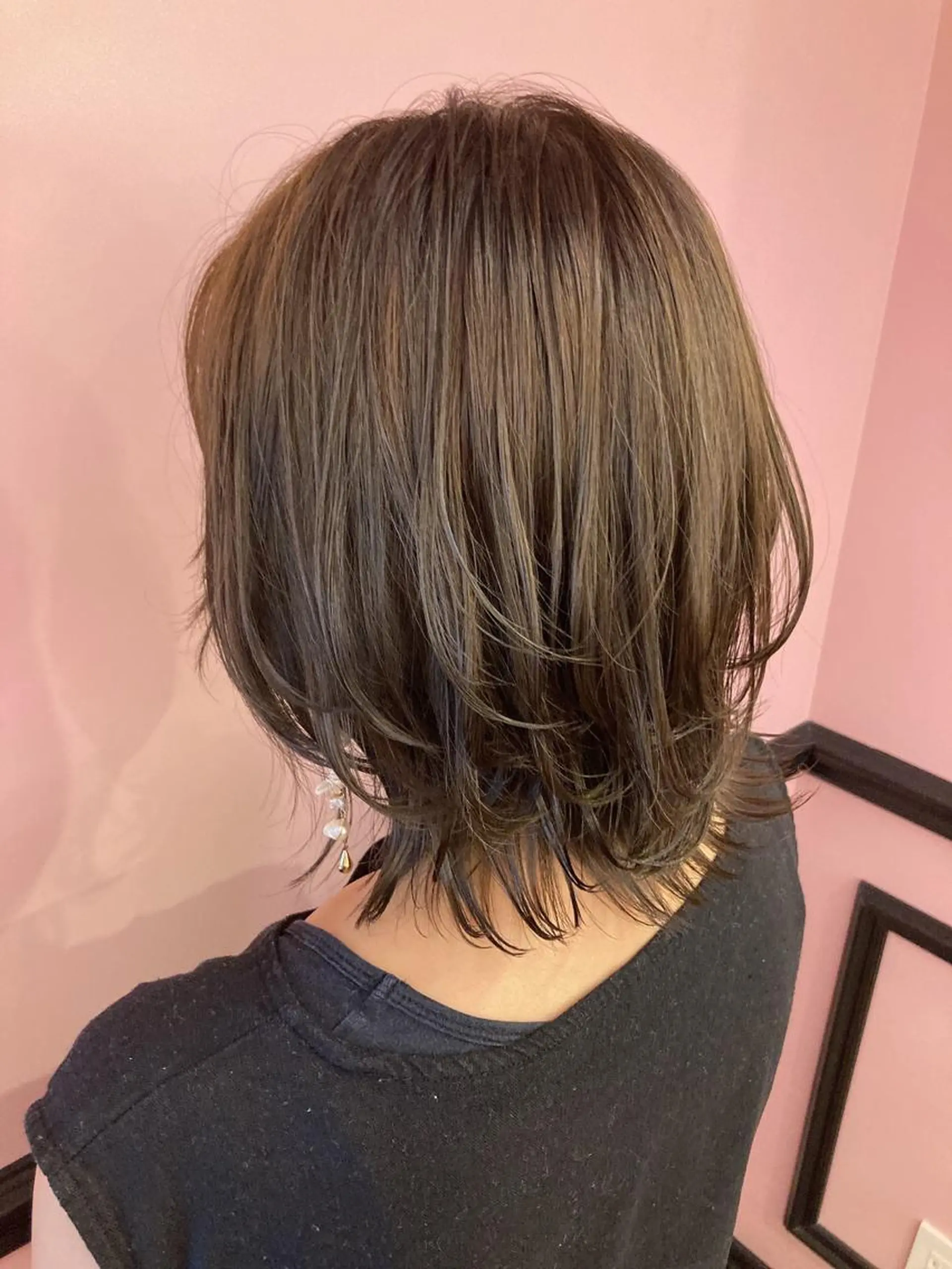 ミディアム カラー ベージュカラー オリーブベージュ カット ヘアカラー トリートメント ✨髪質改善縮毛矯正✨ 宇田川修平のエステ・リラクイメージ