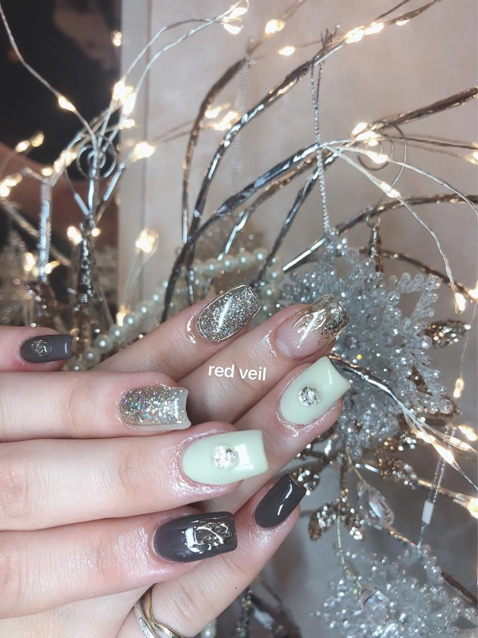 セミロング ネイル ハンドネイル 長さ出し専門 nynaのネイルデザイン