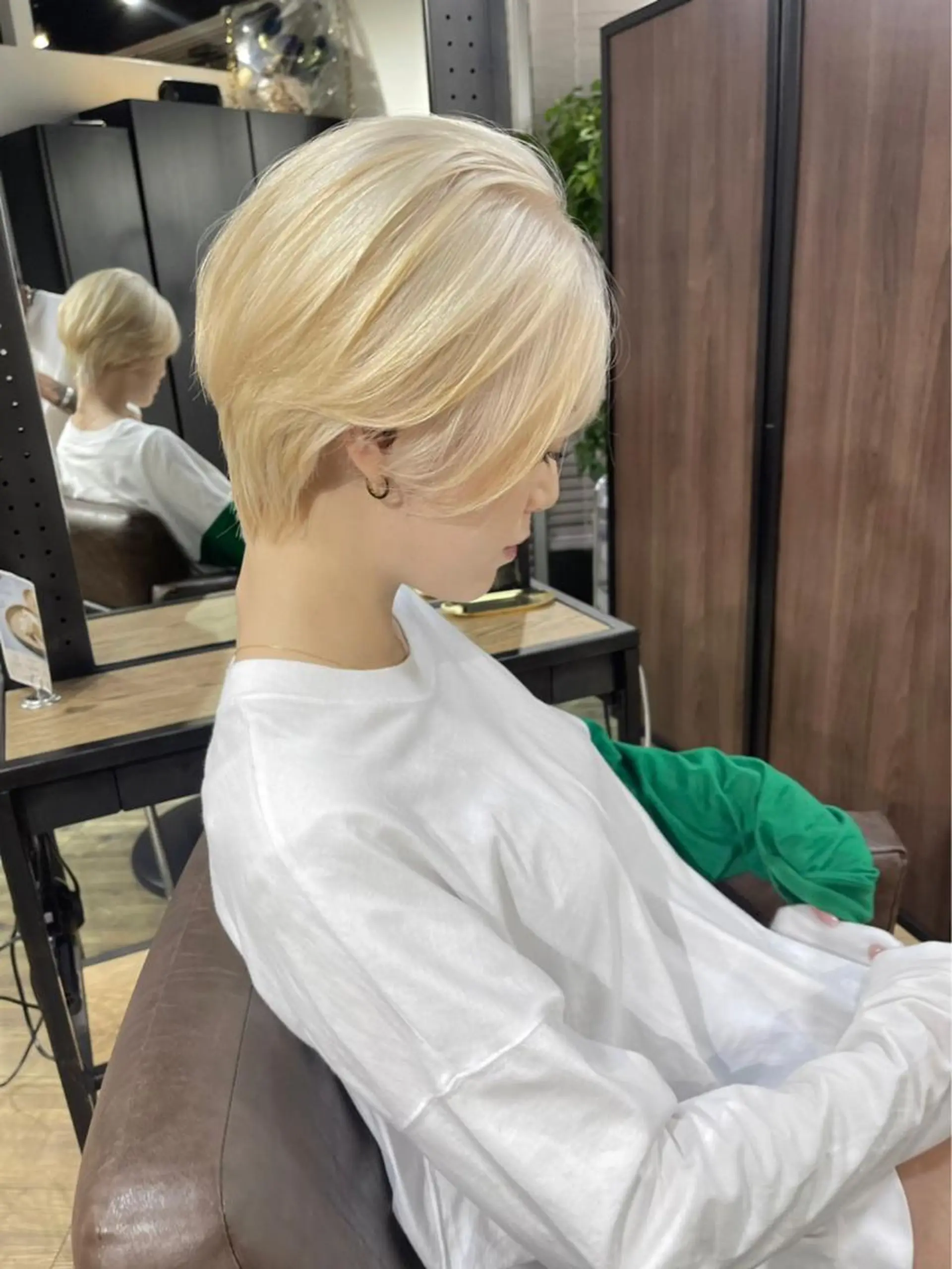 ショート カラー ブリーチ ケアブリーチ デザインカラー ダブルカラー イヤリングカラー ARCANAブリーチ ダブルカラー🌟原宿のヘアスタイル