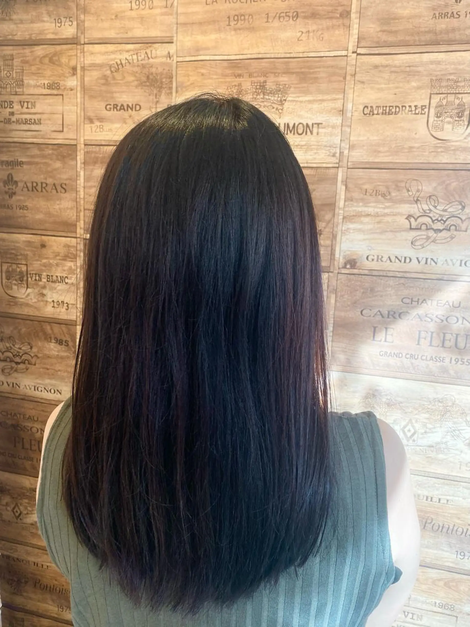 セミロング な つのヘアスタイル