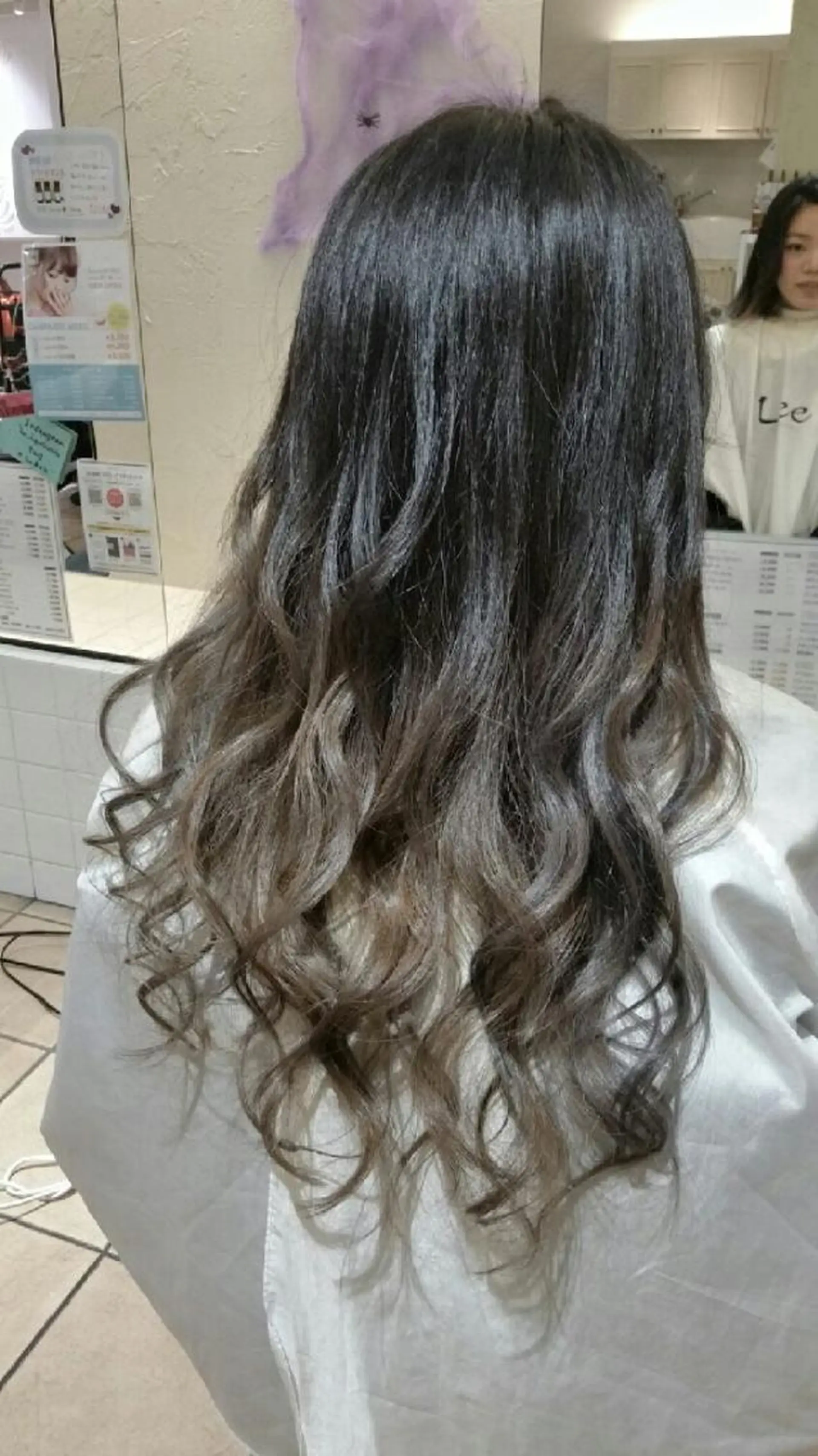 セミロング ロング カラー ヘアアレンジ グラデーションカラー グレージュ 【髪質改善美容師】t occa茨木篠原健太のヘアスタイル