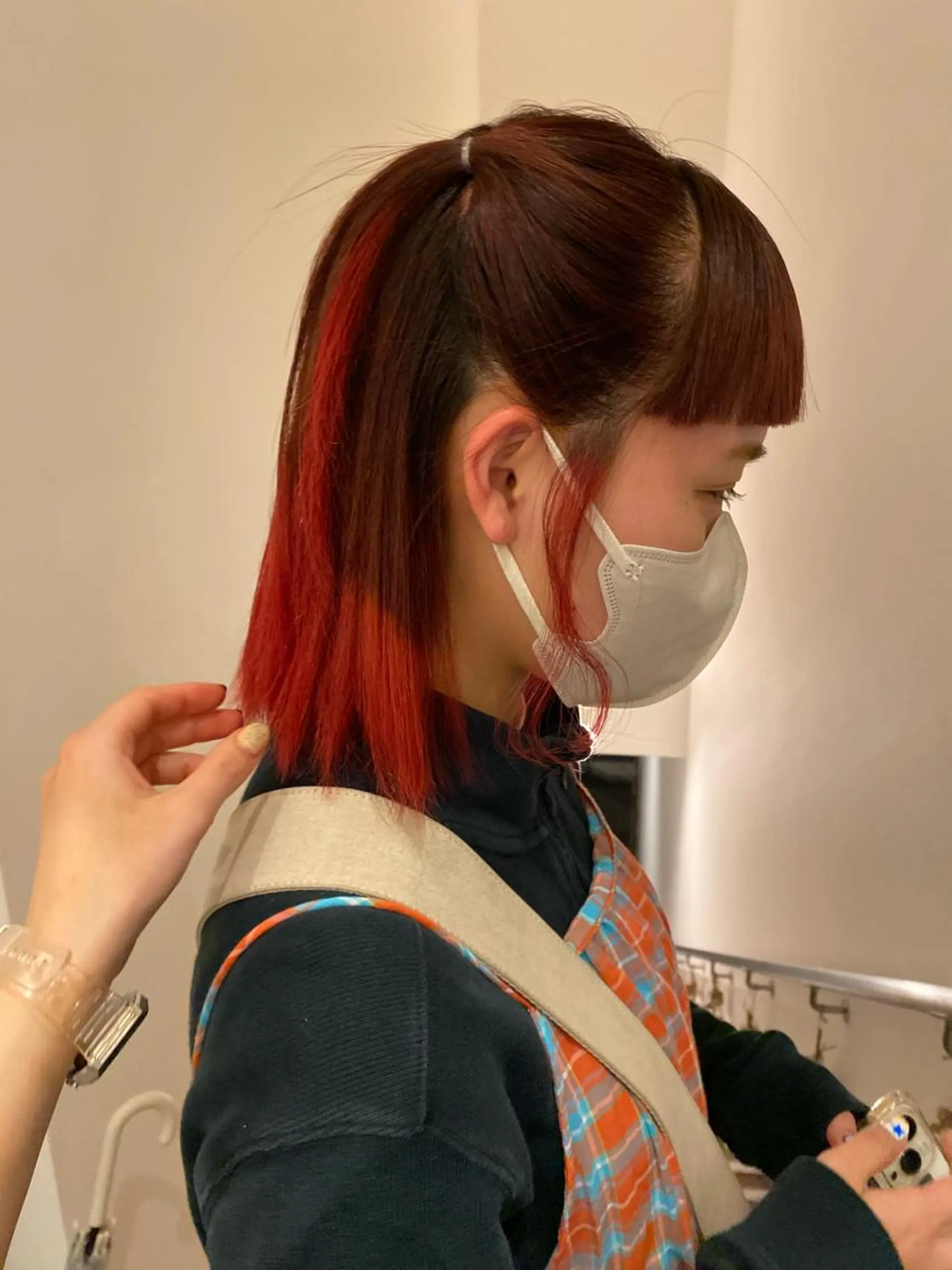 ショート ヘアアレンジ ワイドバング ヘアカラー ネギシ アイナのヘアスタイル