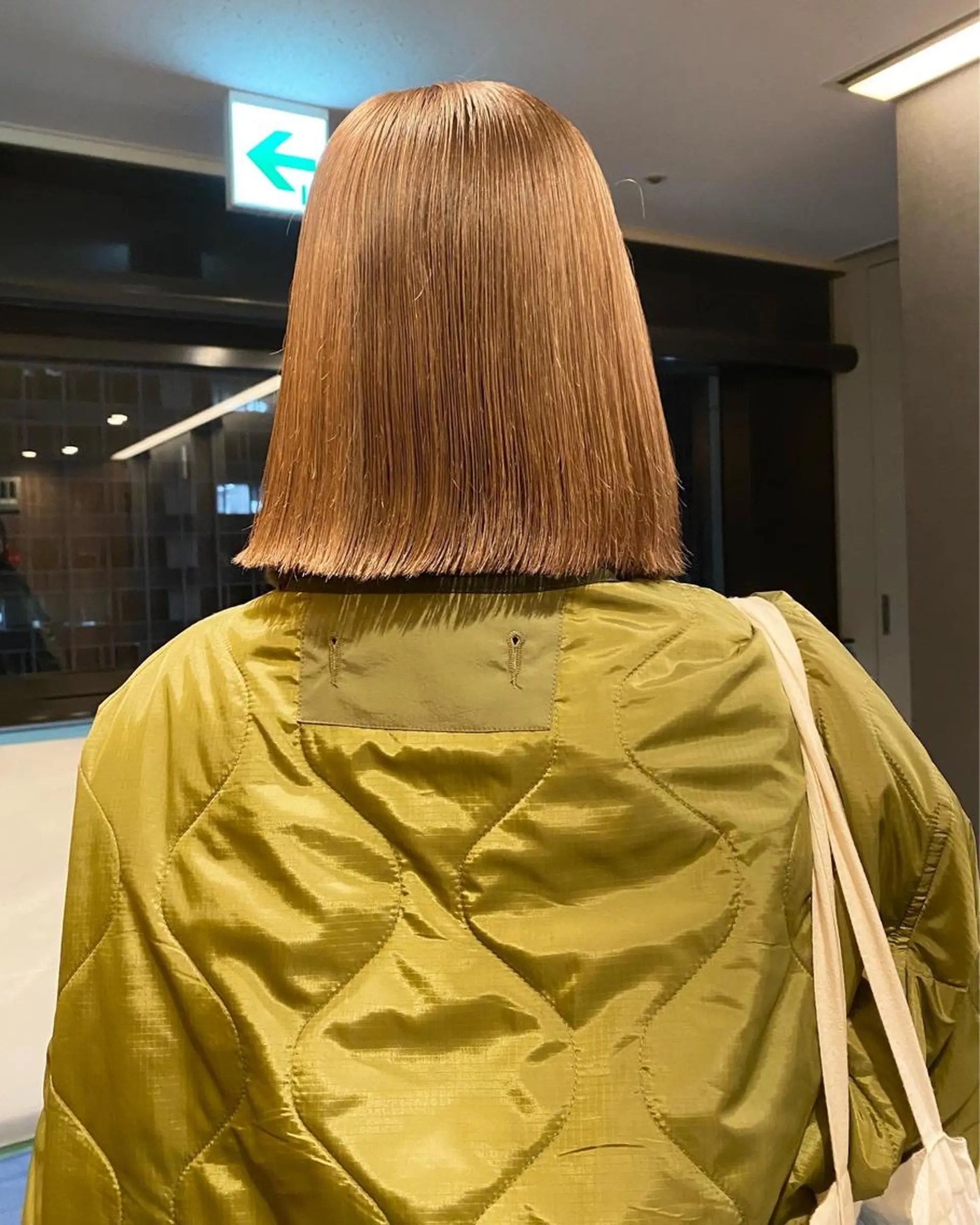 ショート デザインカラー/ボブ ブリーチカラー/ユリのヘアスタイル