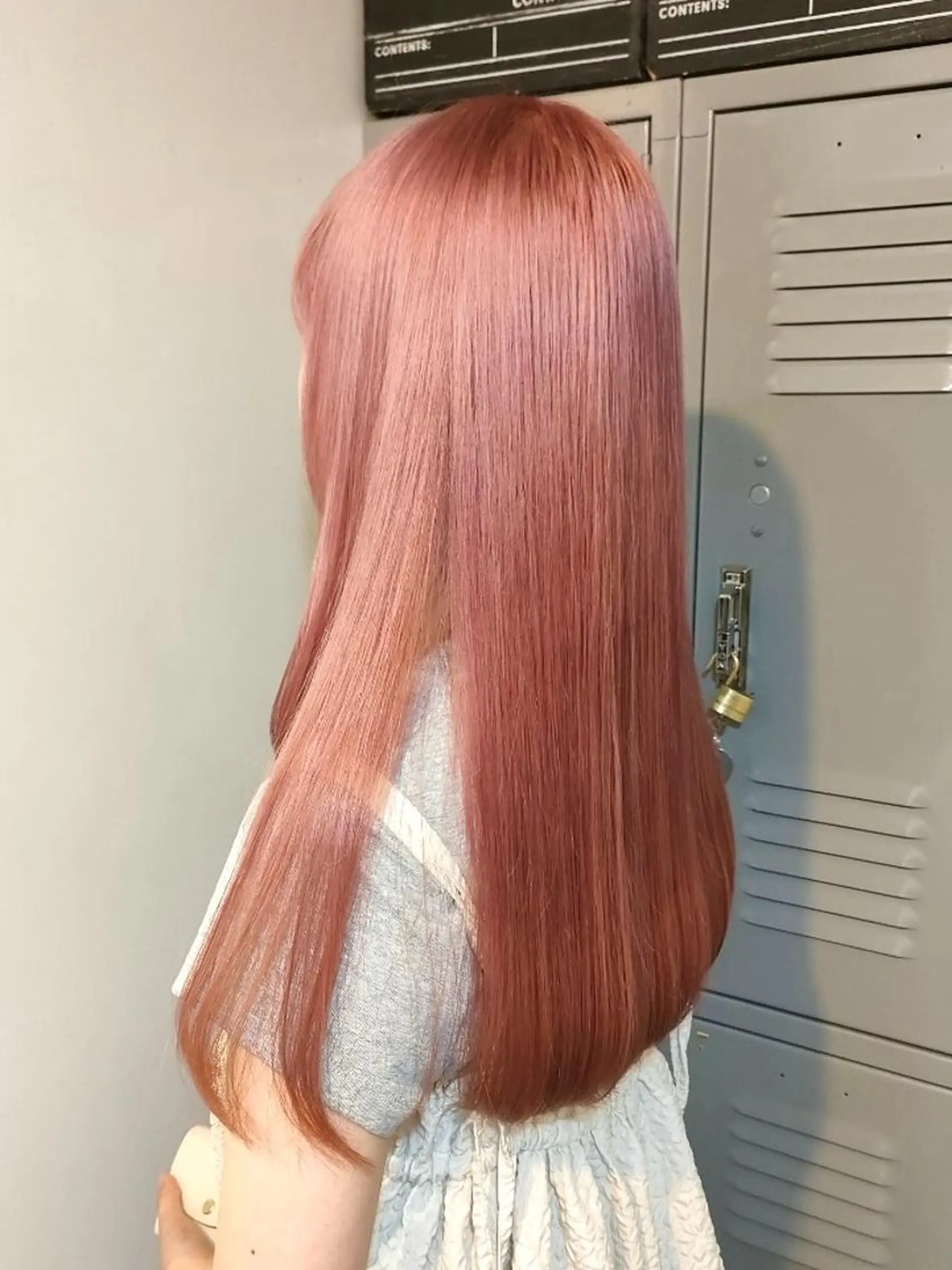 カラー セミロング カット ヘアカラー プチプラ&ハイクオ リティ✰Lilly✰のヘアスタイル