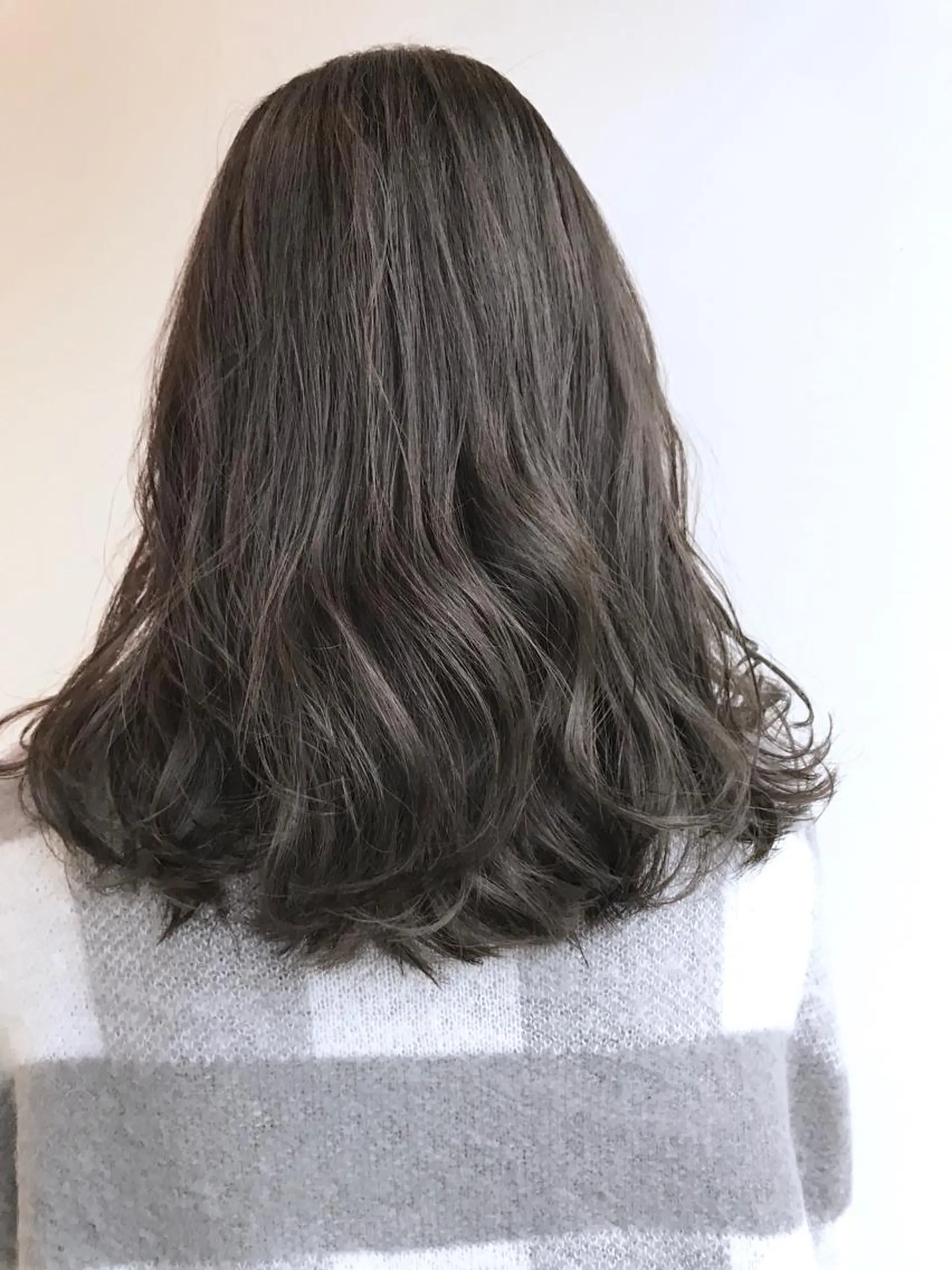 セミロング アッシュ ボブ/ハイトーン 福生Radix 下田のヘアスタイル