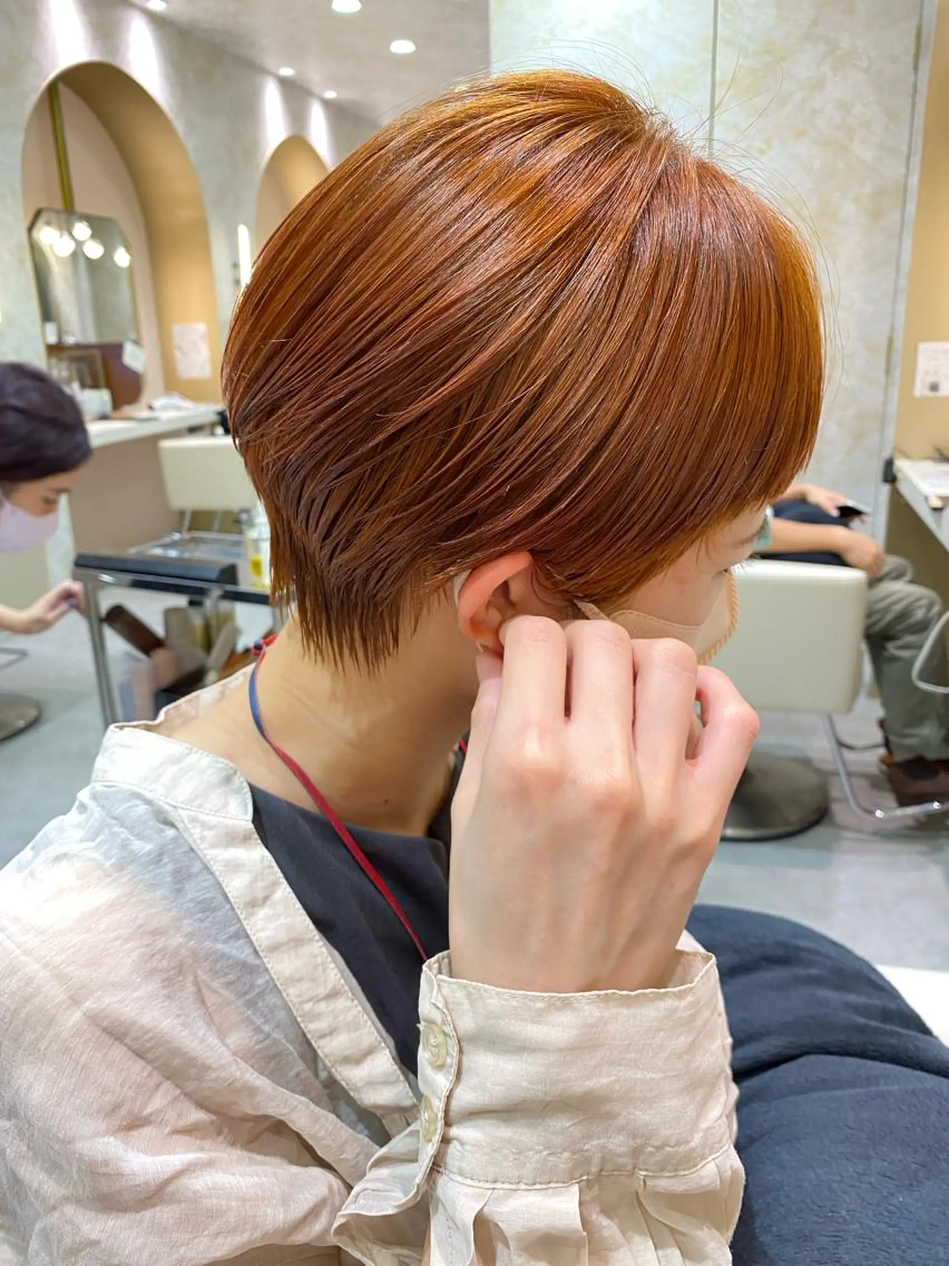 ショート カラー 店長/mao/ 前髪/顔周りカットのヘアスタイル