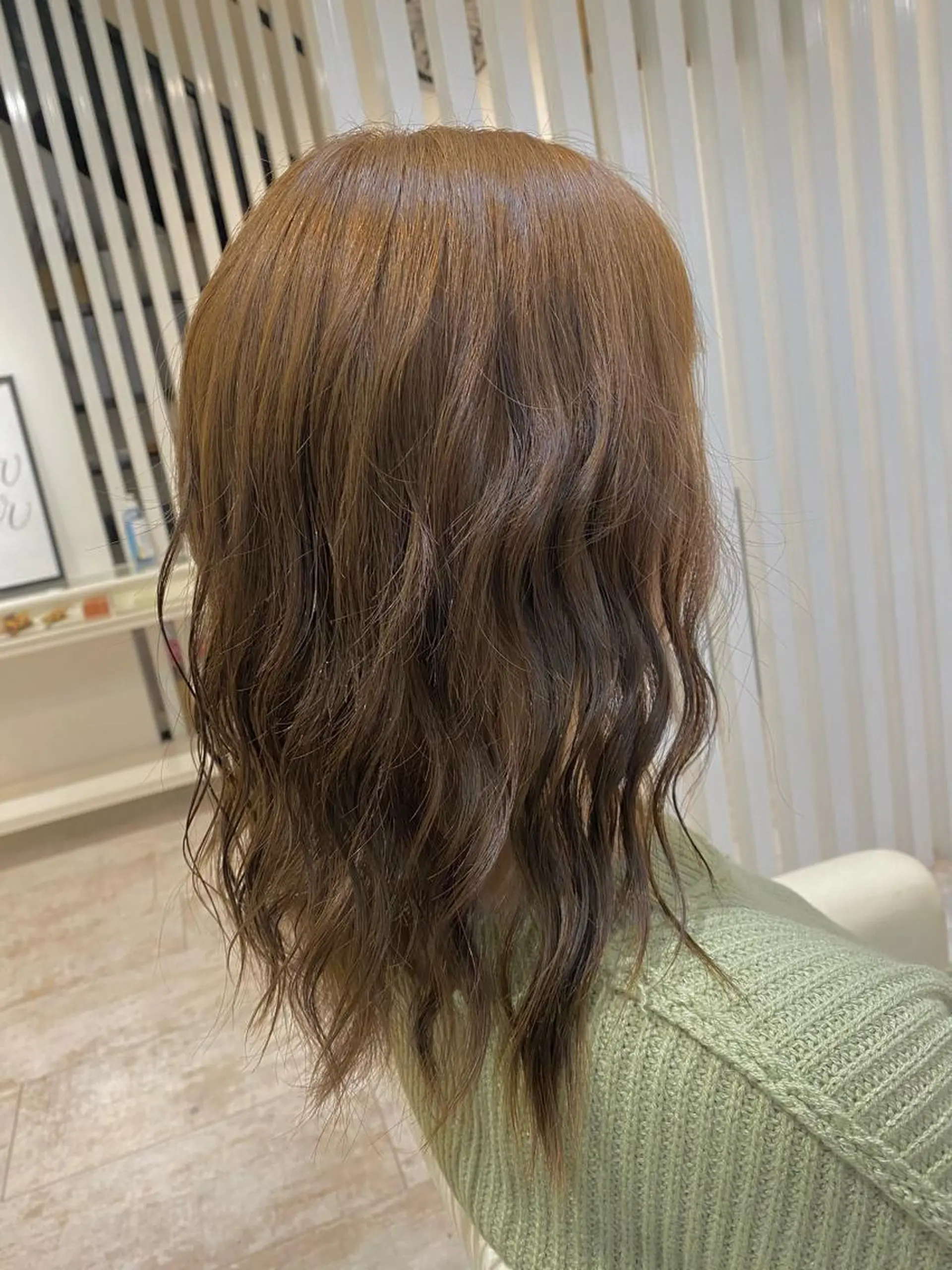 セミロング カラー ヘアアレンジ Design Color🐰アユミのヘアスタイル