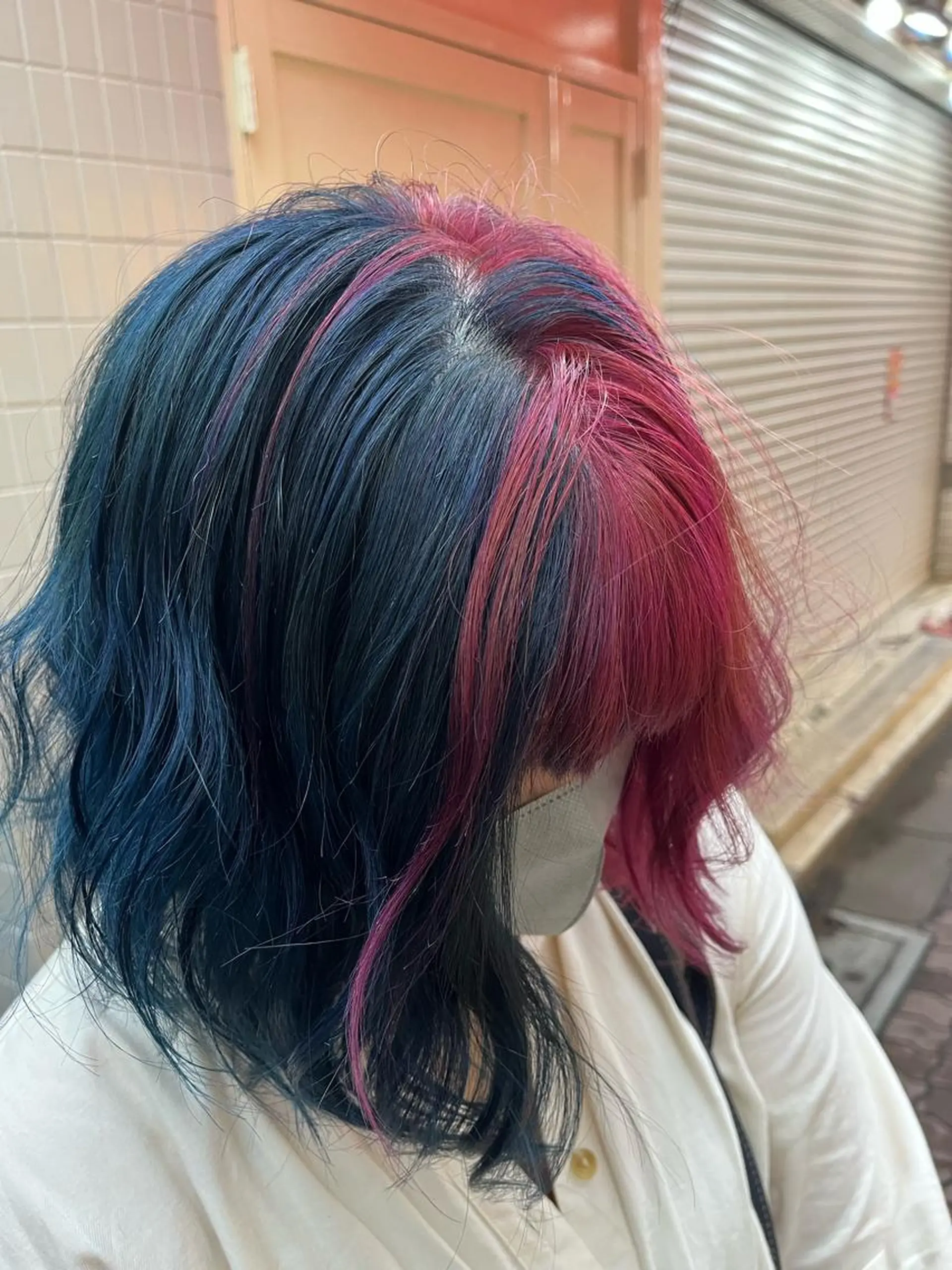 ミディアム カラー ショートボブ ボブレイヤー アッシュ バレイヤージュ ミストバング カット ヘアカラー トリートメント 原宿サロン代表 デザインカラー伊藤卓のヘアスタイル