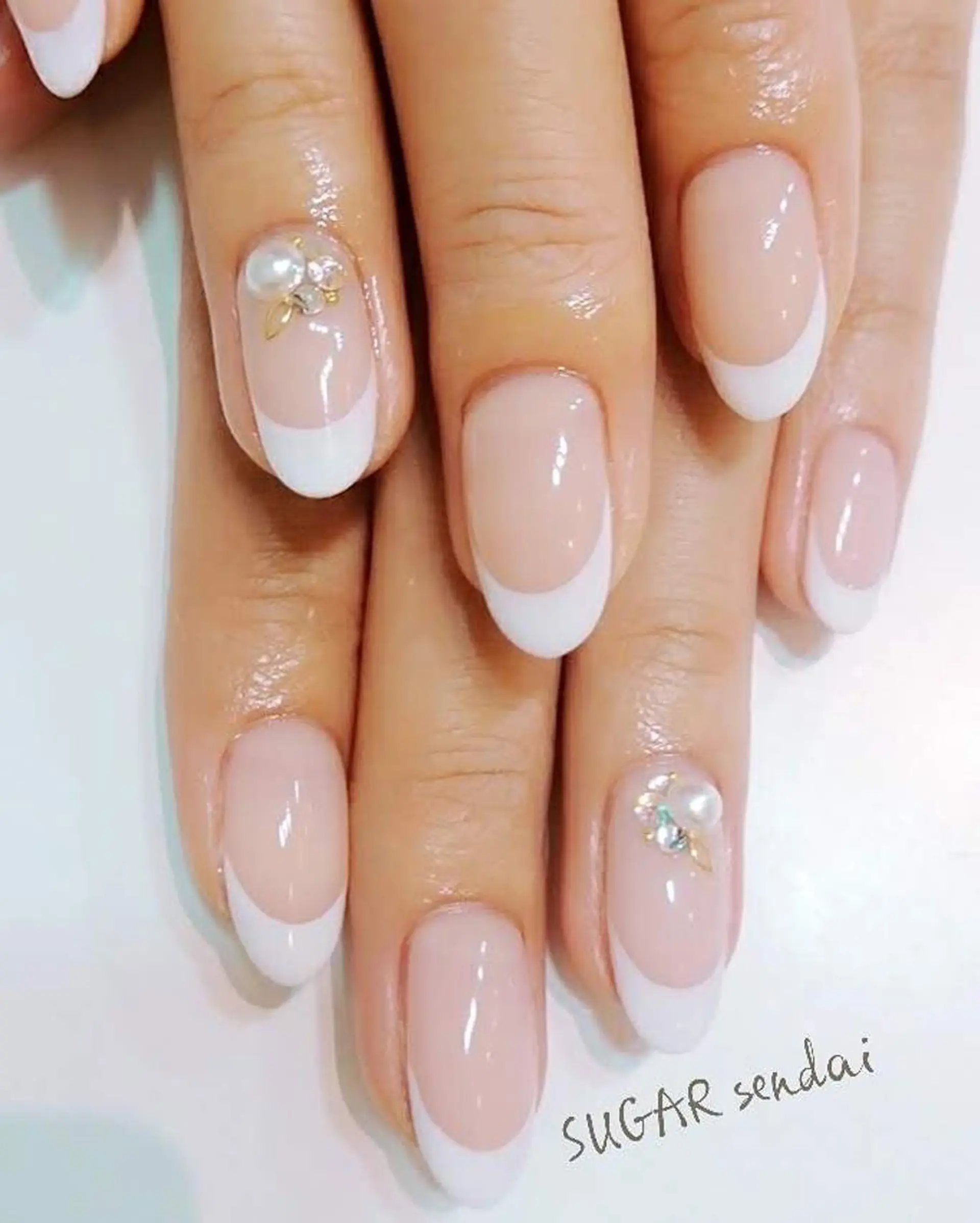 ネイル 鈴木 ゆかりのネイルデザイン