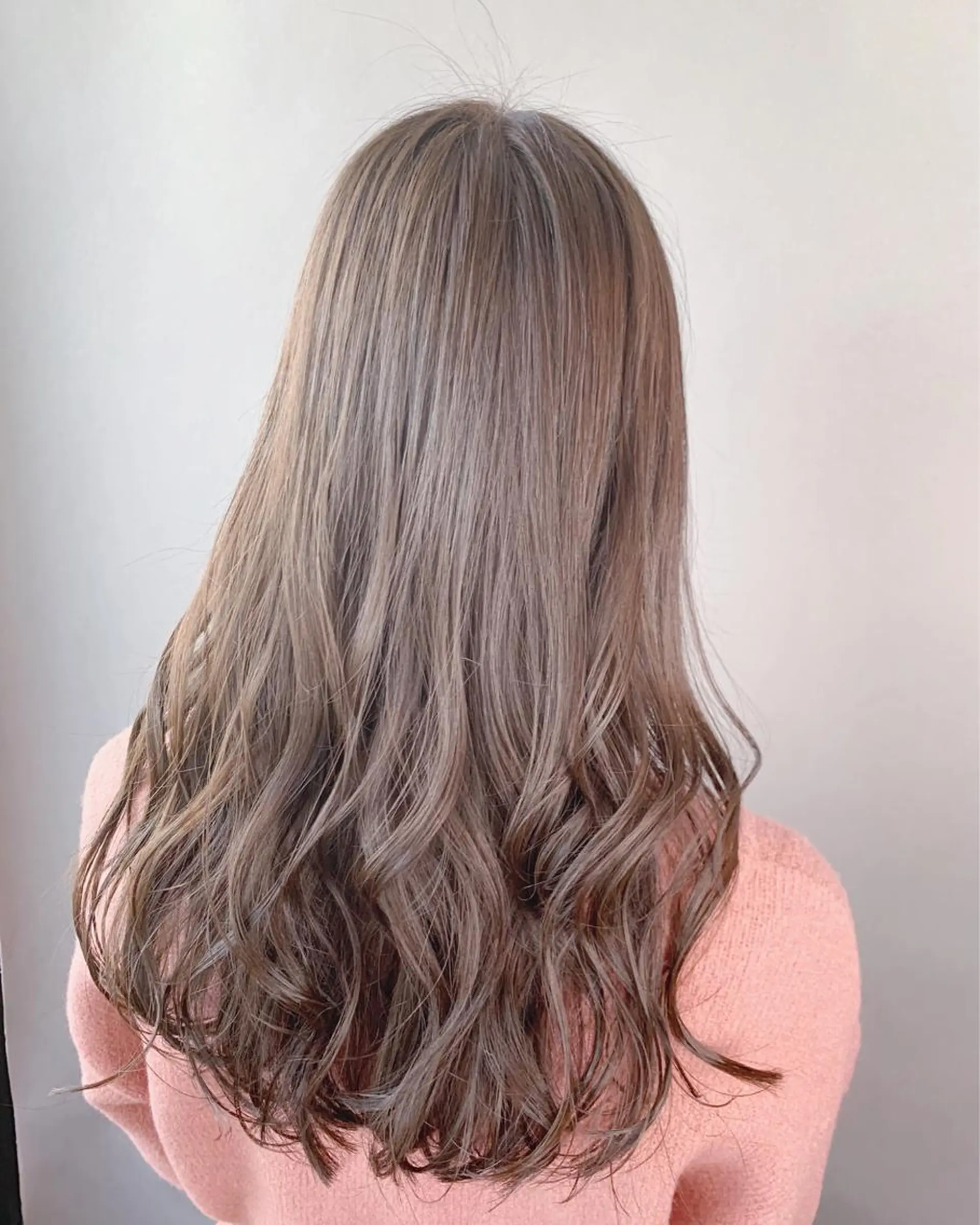 ロング カラー 福森 みずきのヘアスタイル