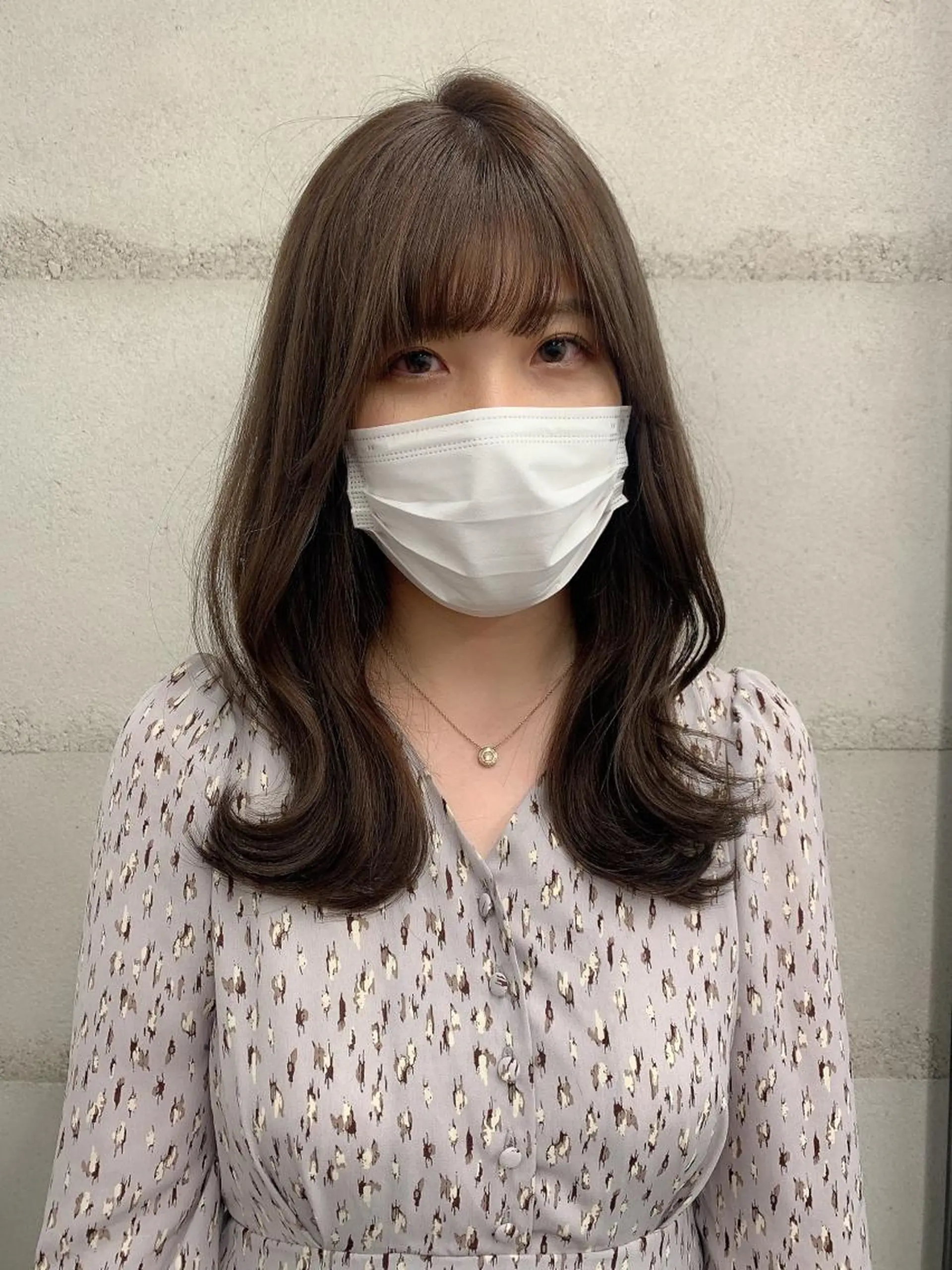 ミディアム カラー ミディアムパーマ ベージュカラー 黒髪 ブリーチ ブルーカラー カット ヘアカラー トリートメント ヘッドスパ 透明感/オリーブ/ グレージュ/YUKAのヘアスタイル