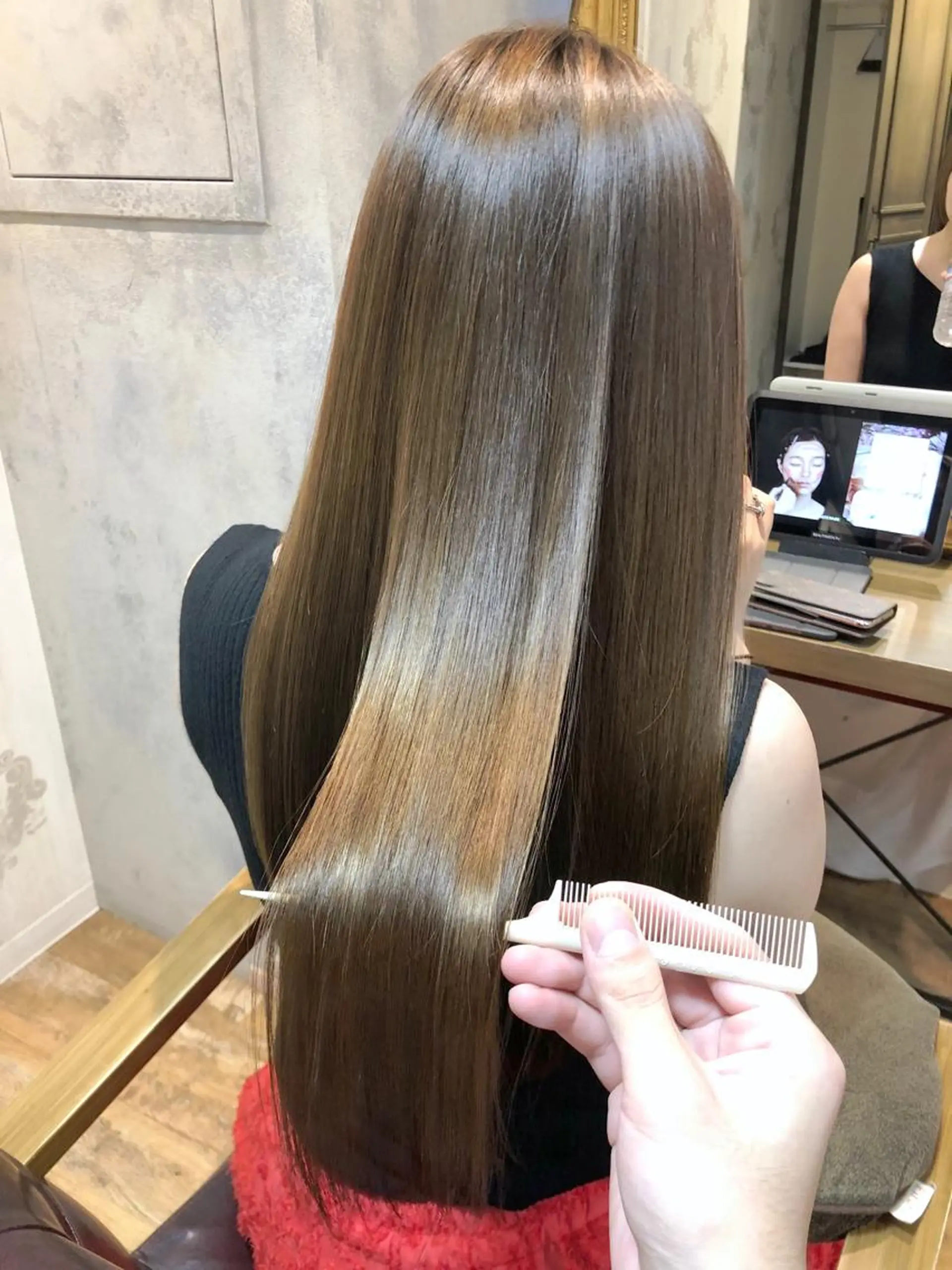 セミロング カラー トリートメント 酸熱トリートメント カット トリートメント 髪質改善くすみカラー 🍀/石川大輔のヘアスタイル