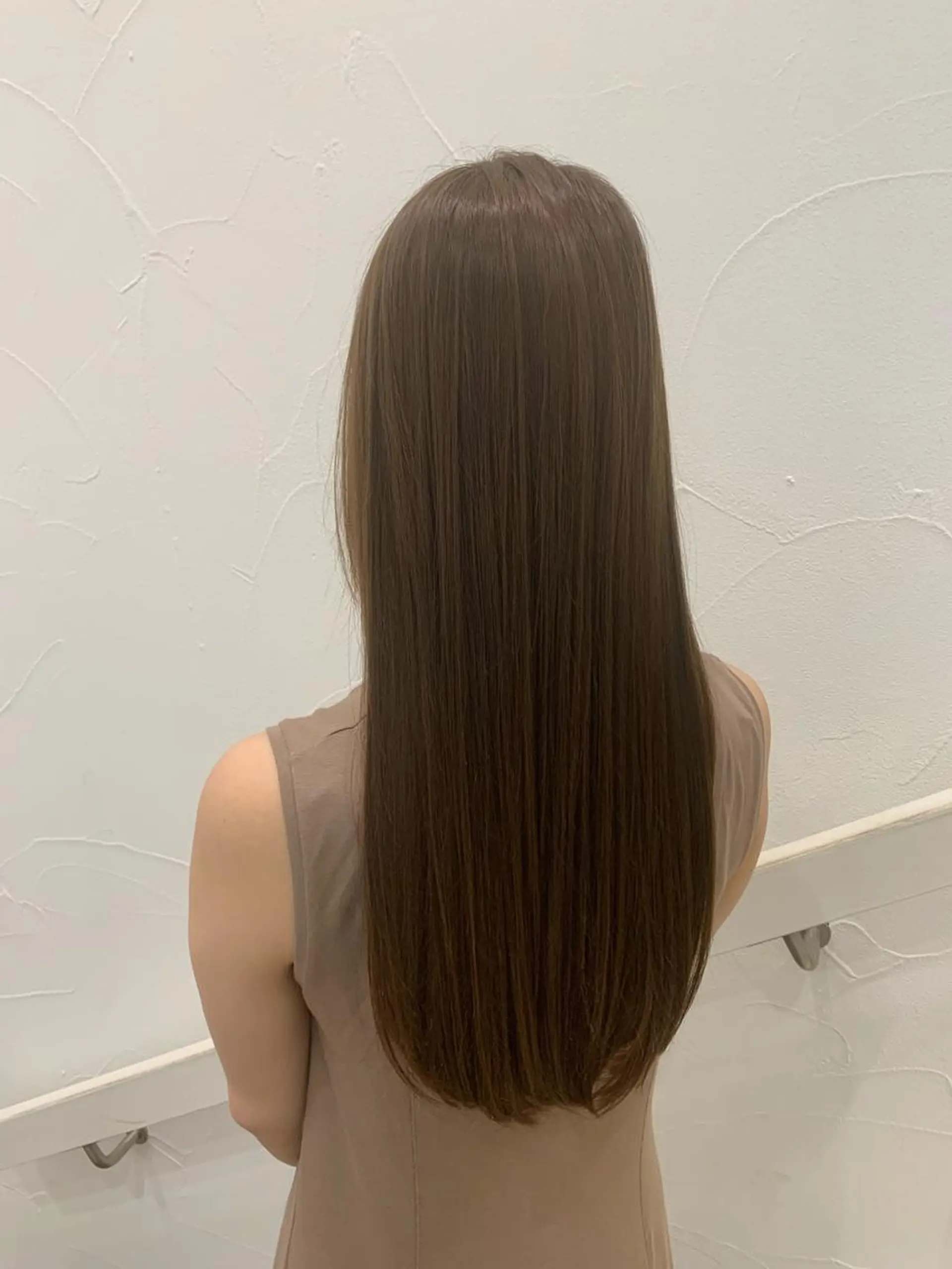 ロング カラー ヘアカラー トリートメント ミドウチ アヤカのヘアスタイル