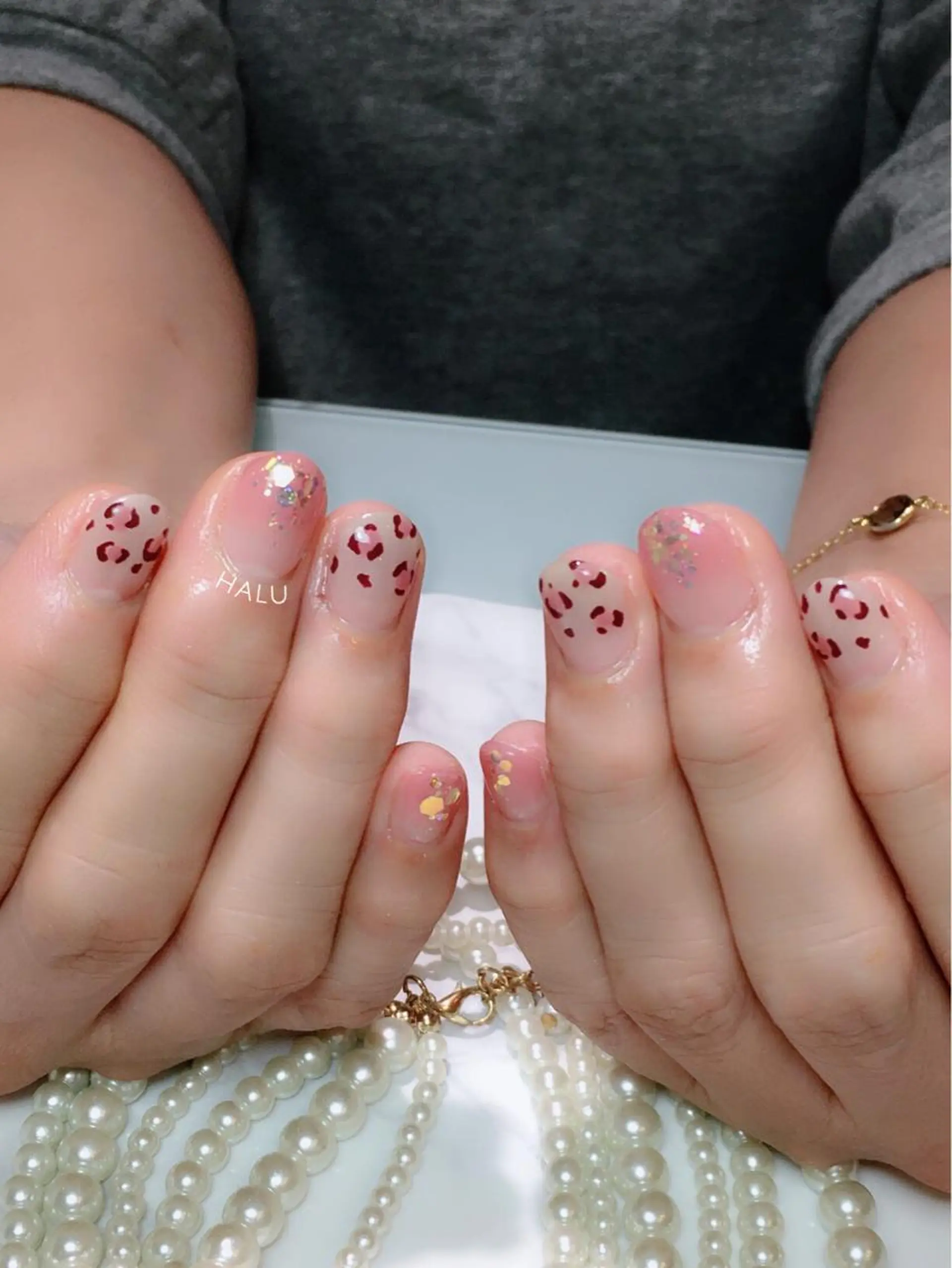 ネイル アニマル柄 キラキラネイル HALU ハルのネイルデザイン