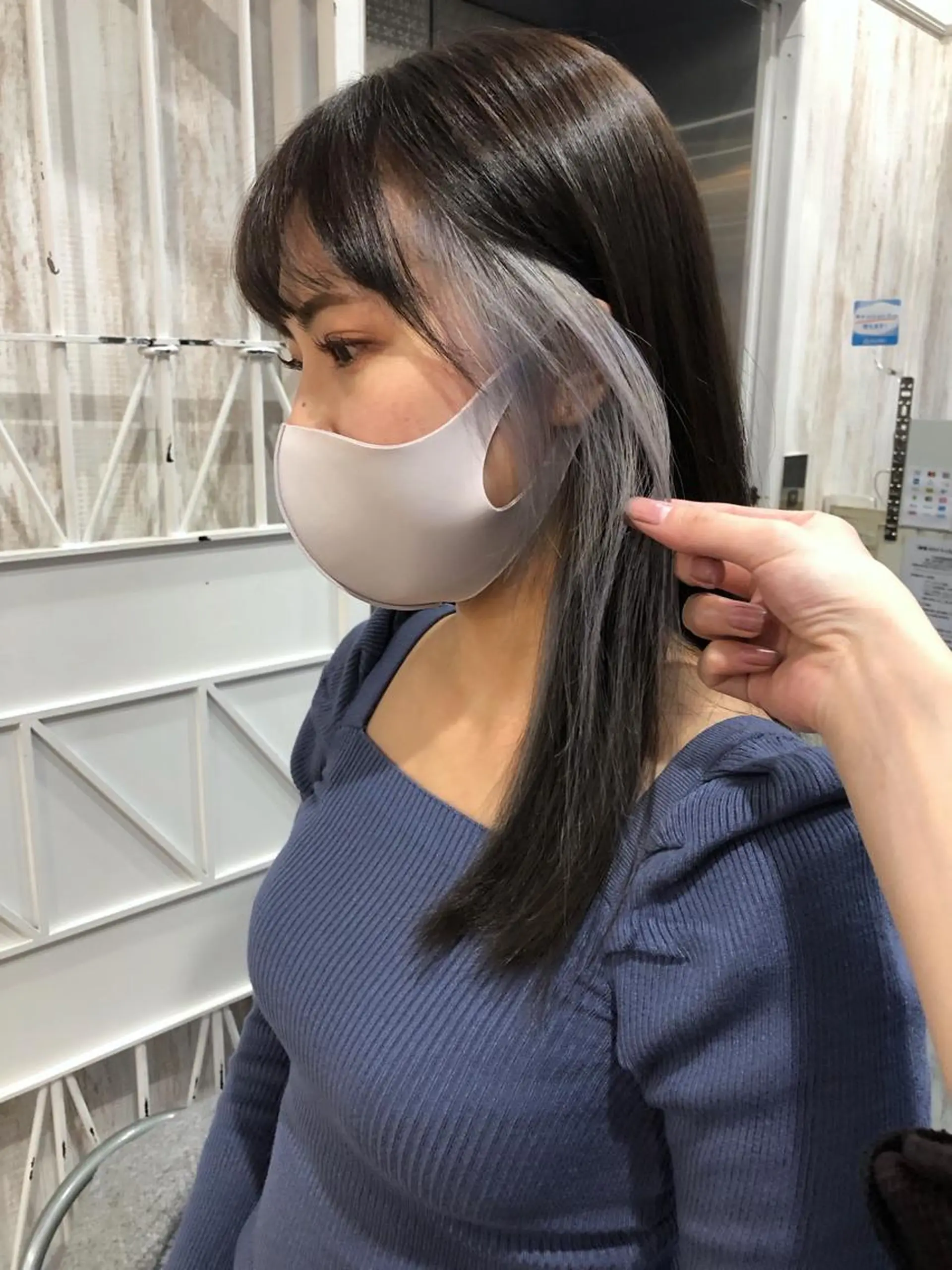 カラー white.梅田 デザインカラー🦄のヘアスタイル