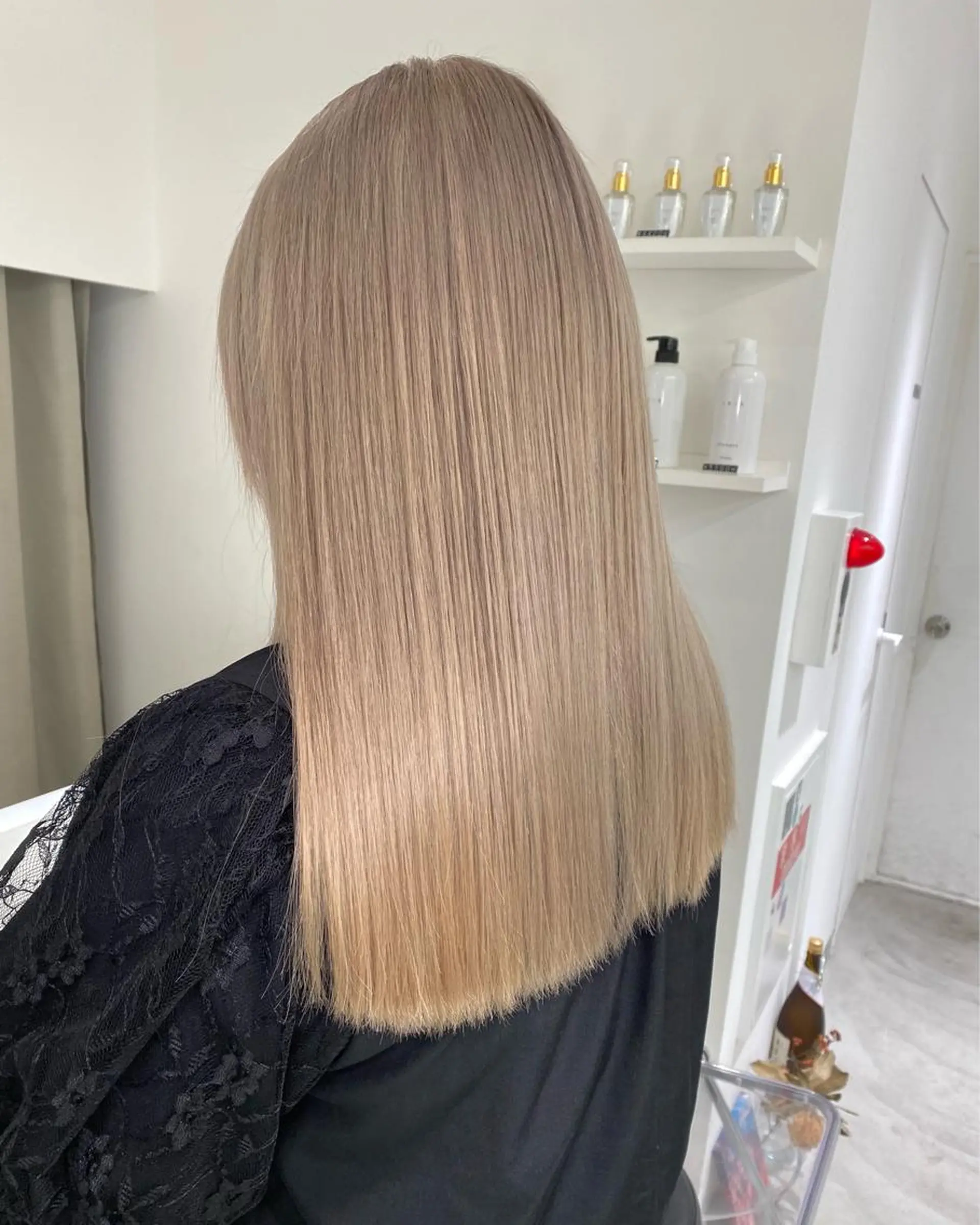 ロング カラー ヘアカラー トリートメント kumon ayu ブリーチ/ハイトーンのヘアスタイル