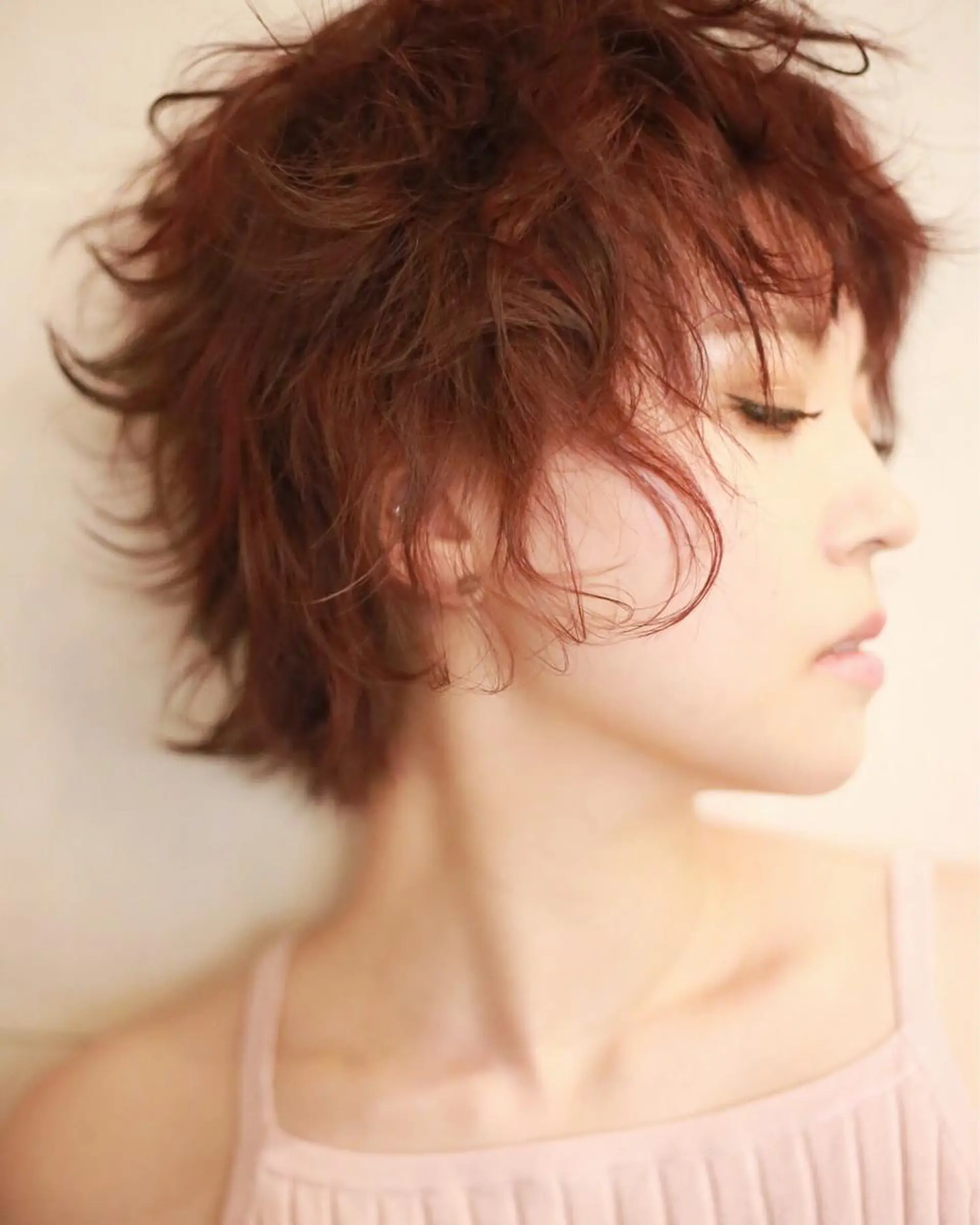 ショート 切りっぱなしボブ ショートボブ ボブ くせ毛 ハイライト AKUTSU KOICHIのヘアスタイル