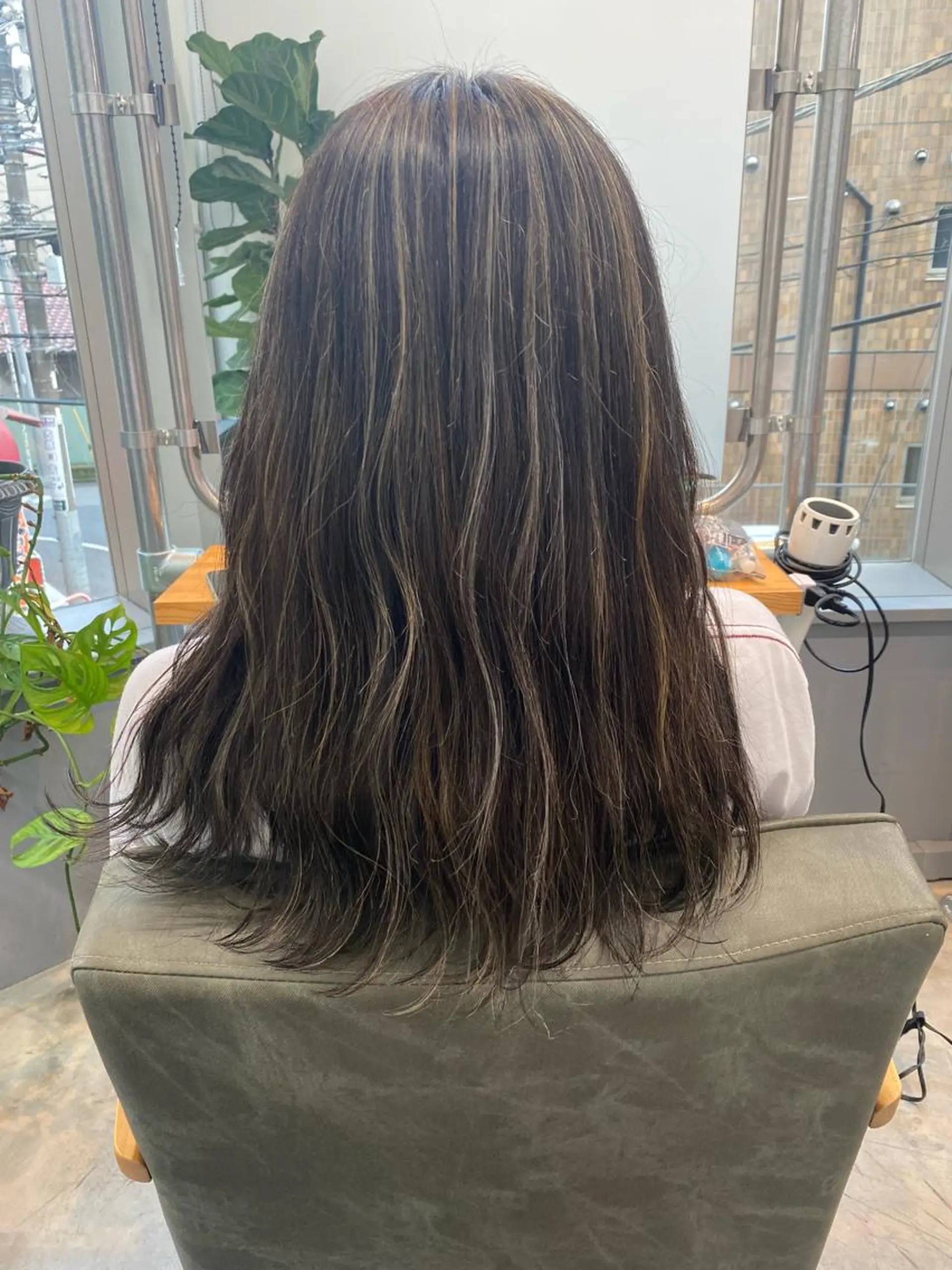 ロング カラー ヘアカラー トリートメント 🌼ハイライト透明感 🌼maiのヘアスタイル