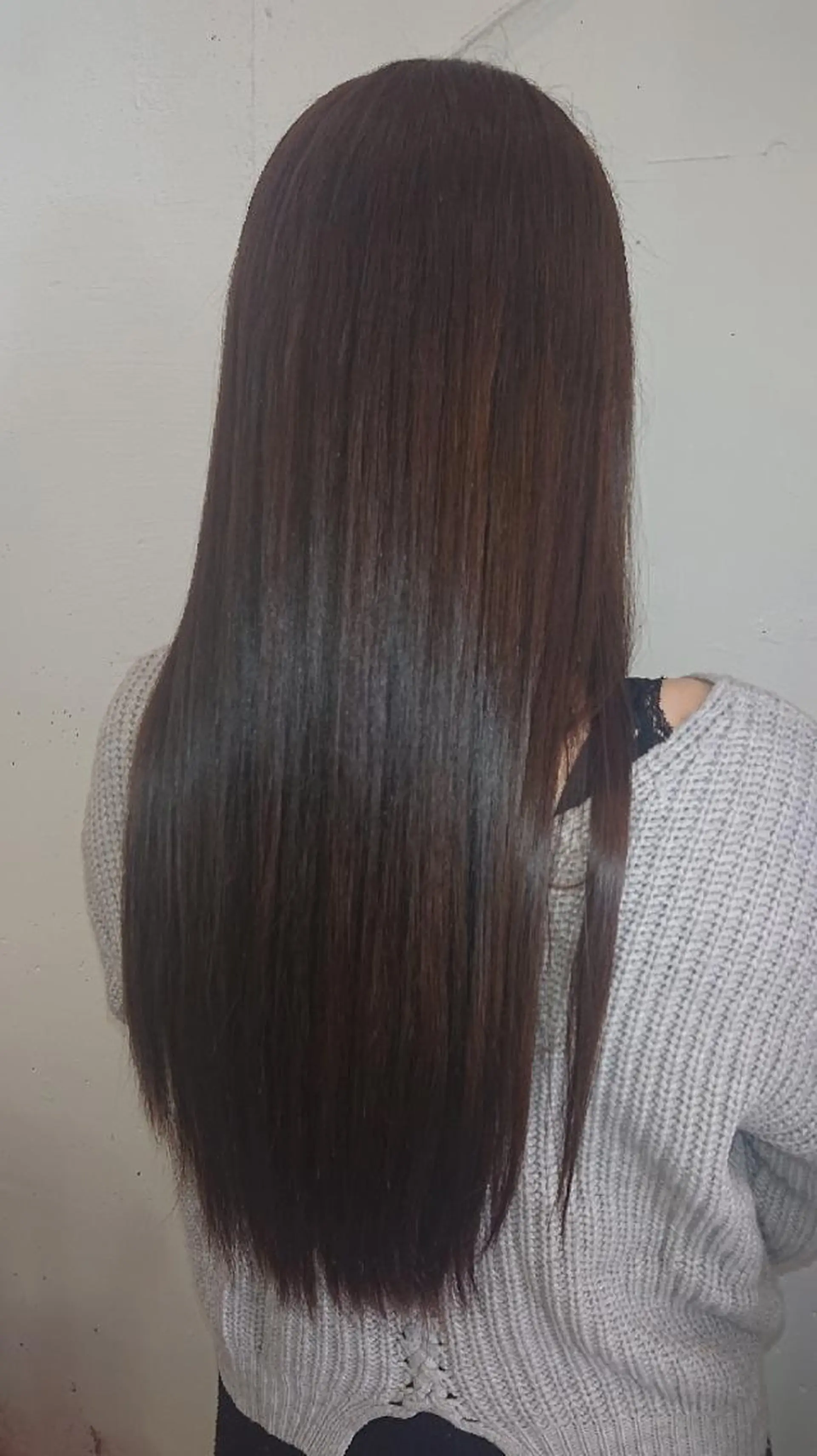 ロング カラー アッシュ 縮毛矯正 山口 彩海のヘアスタイル