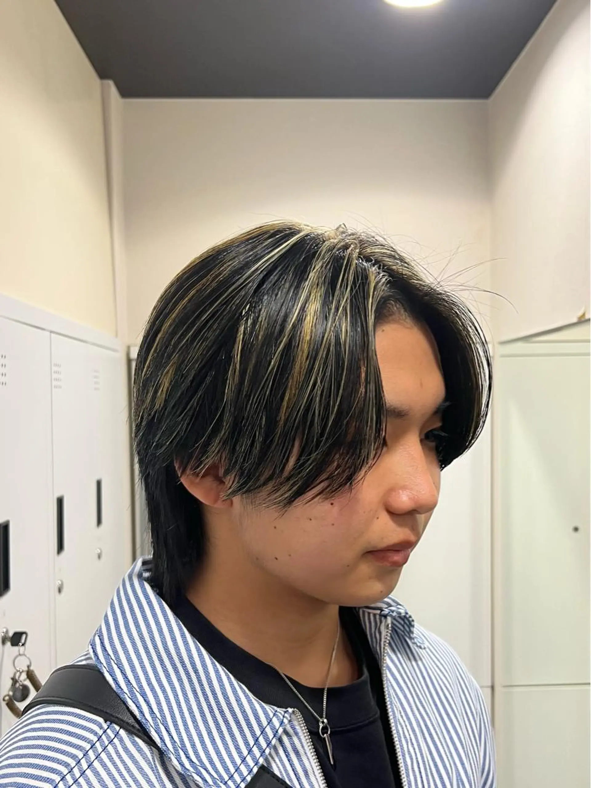 ショート カラー メンズ メンズハイライト ハイライトカラー ハイライト 茅ヶ崎パーマ特化/ スパイラル/ハルキのヘアスタイル