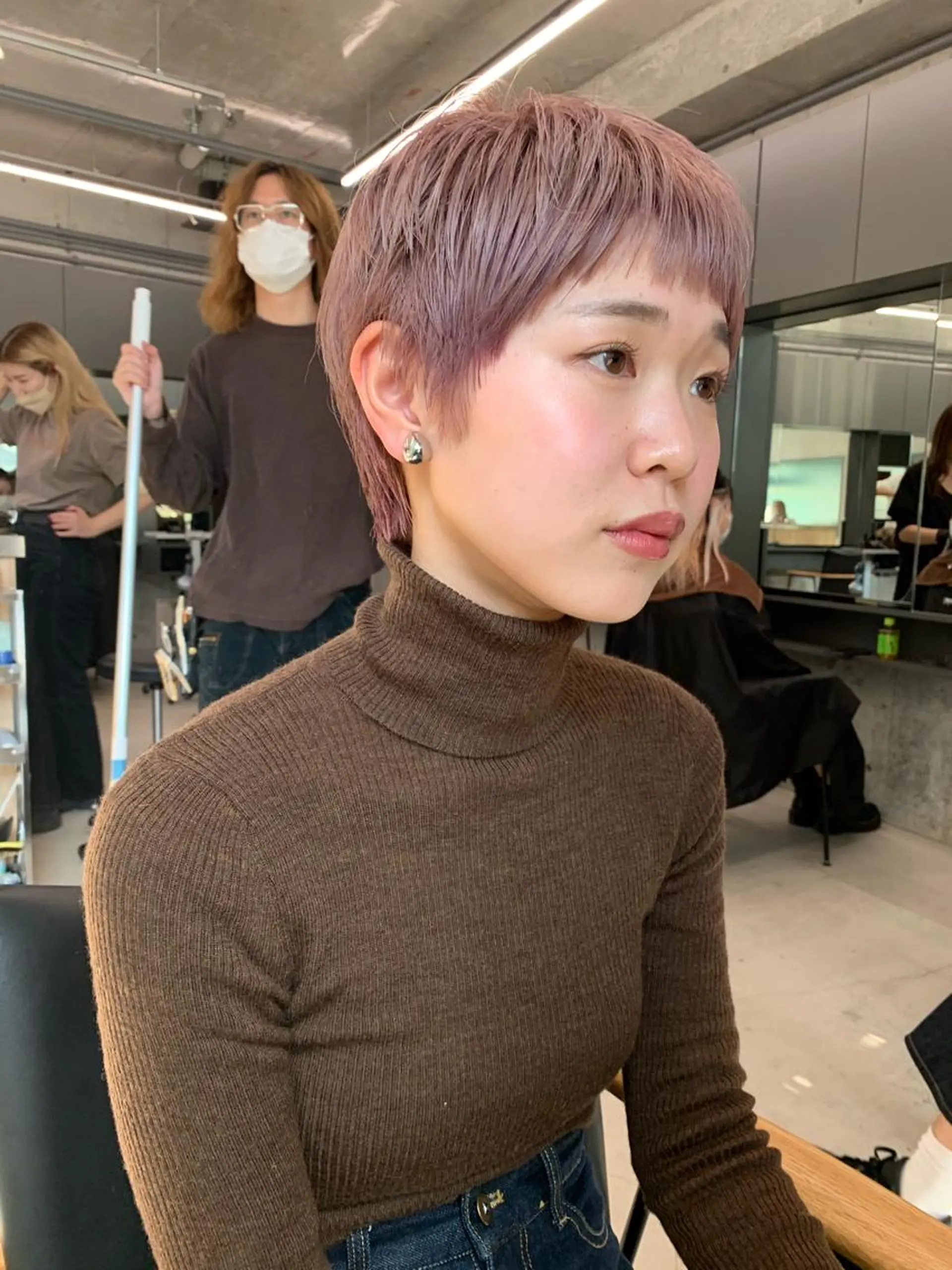 ショート カラー ベリーショート ハイトーンカラー オン眉 ショートヘア sakoda shunkiのヘアスタイル