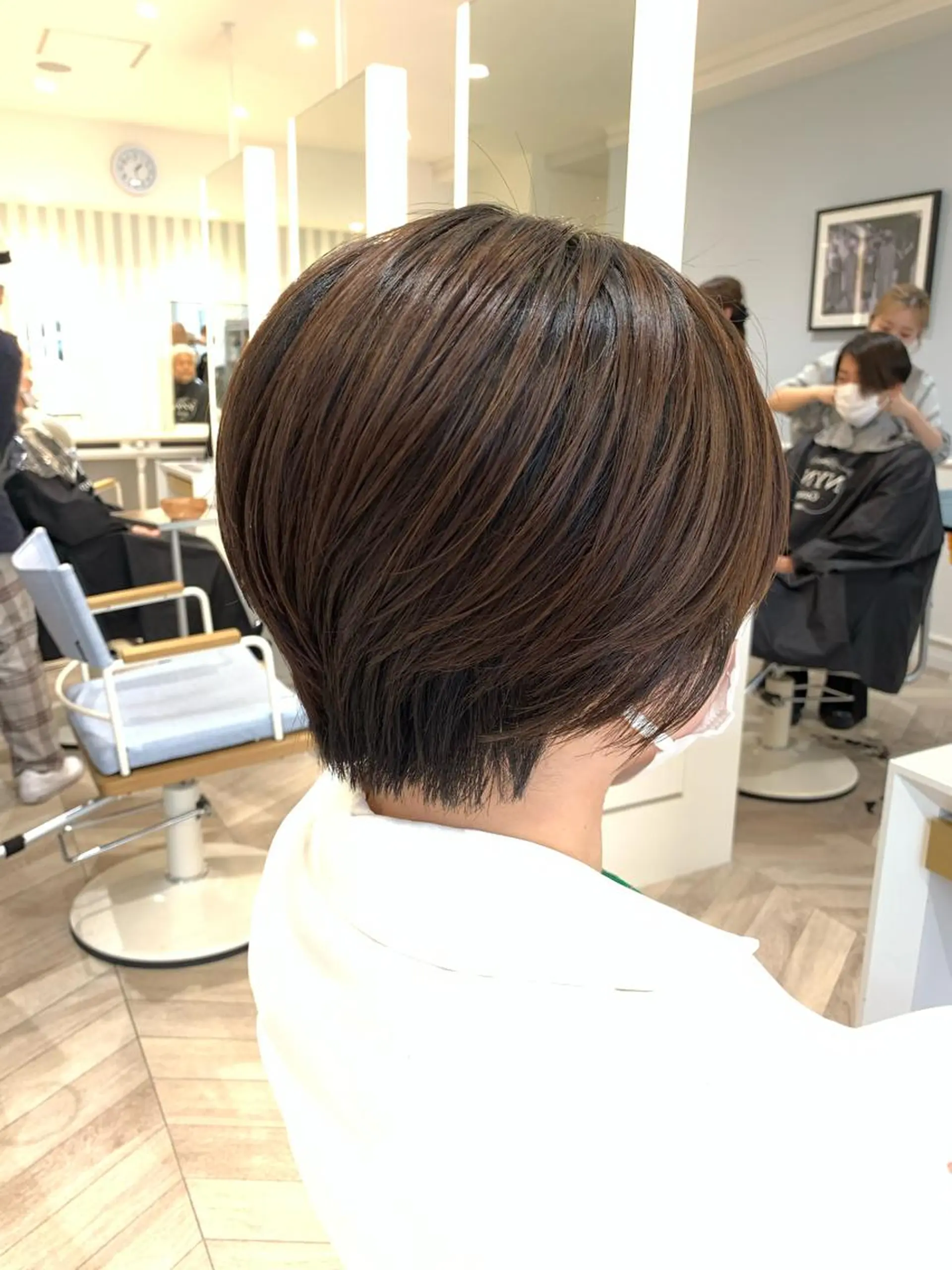 ショート 縮毛矯正/白髪ぼかし ショートボブ/鈴木のヘアスタイル