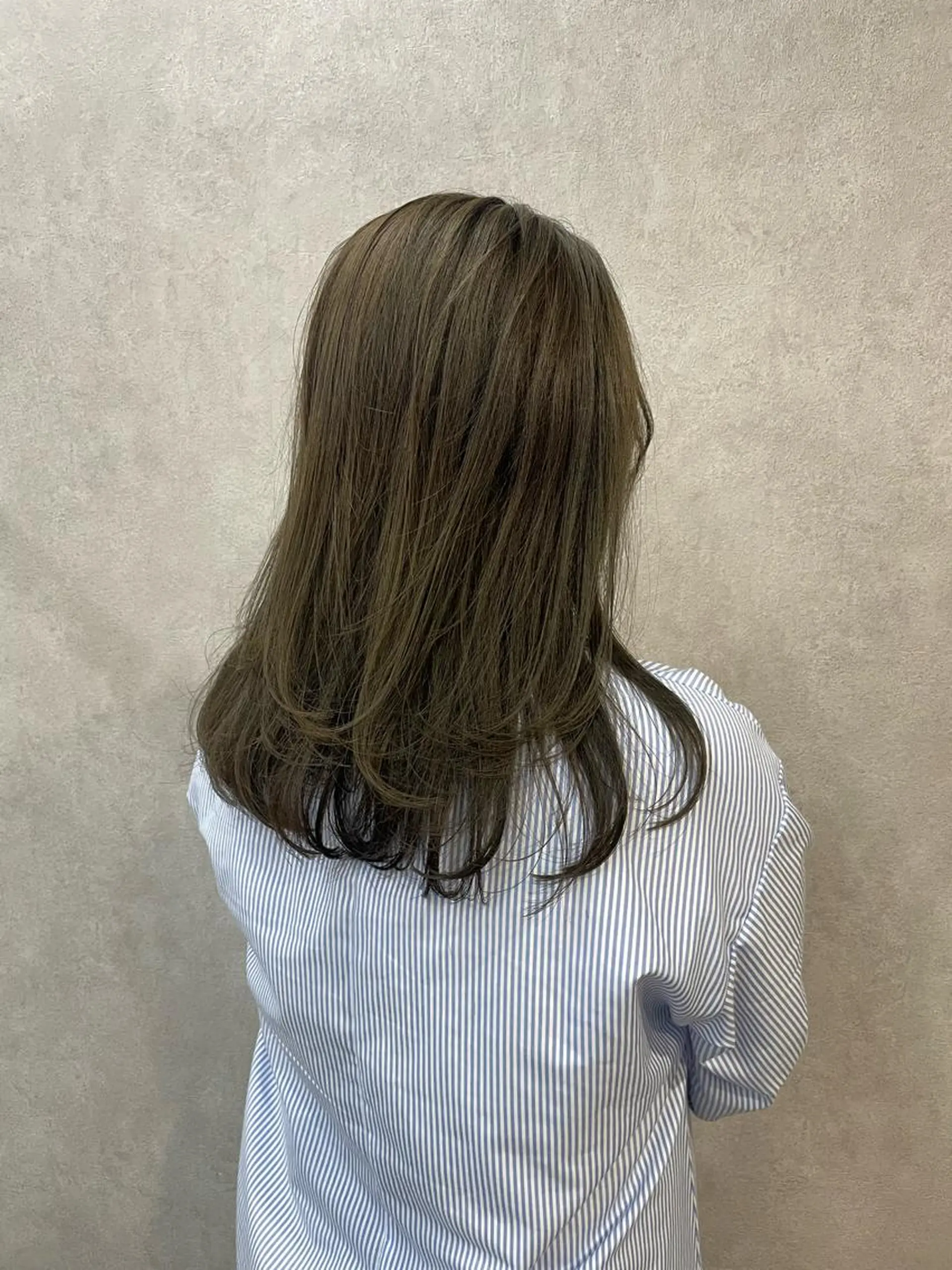 ミディアム カラー いなみね はるきのヘアスタイル