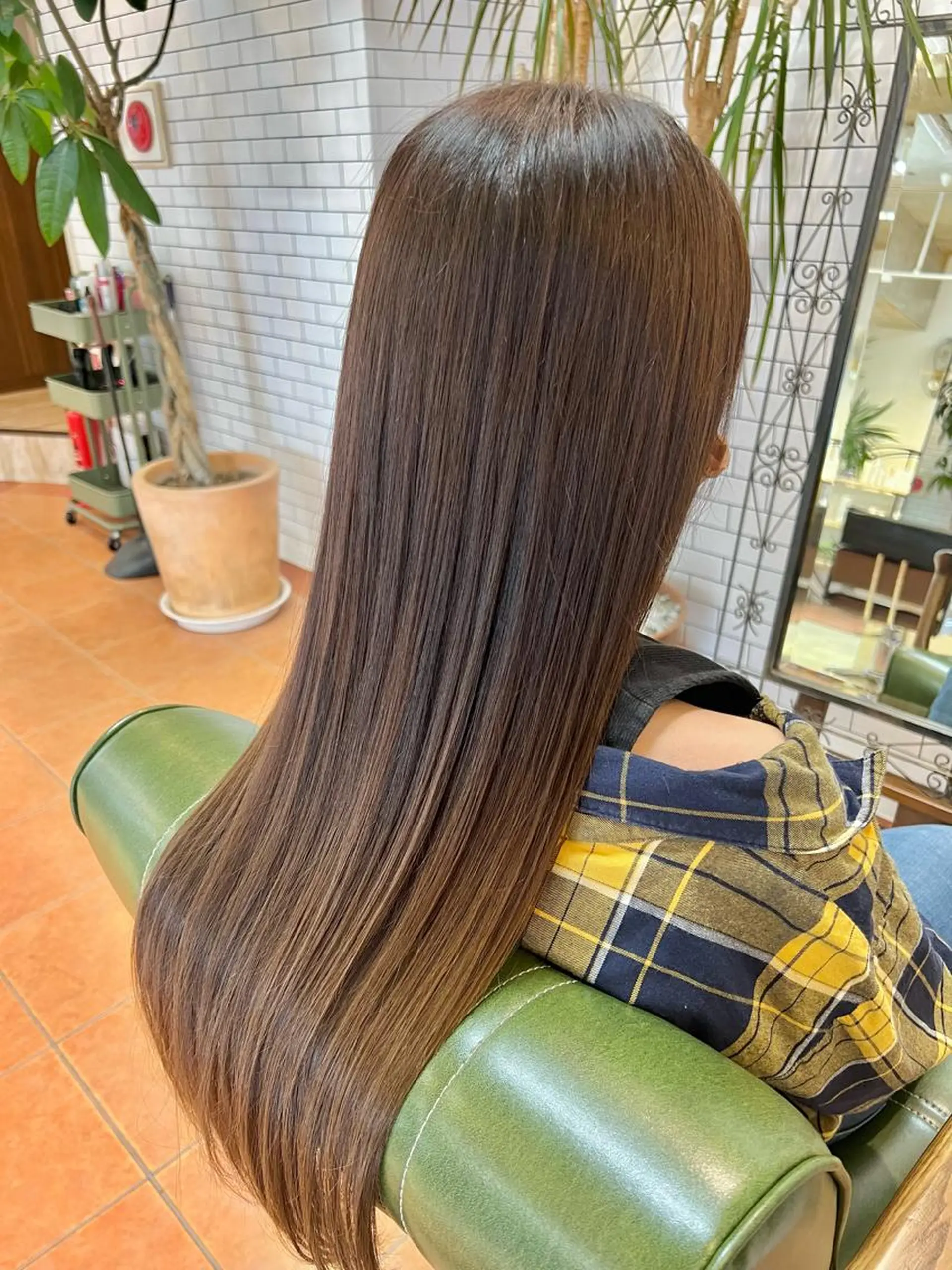 ロング カラー 透明感カラー トリートメント ヘアカラー トリートメント 石井 佑樹のヘアスタイル