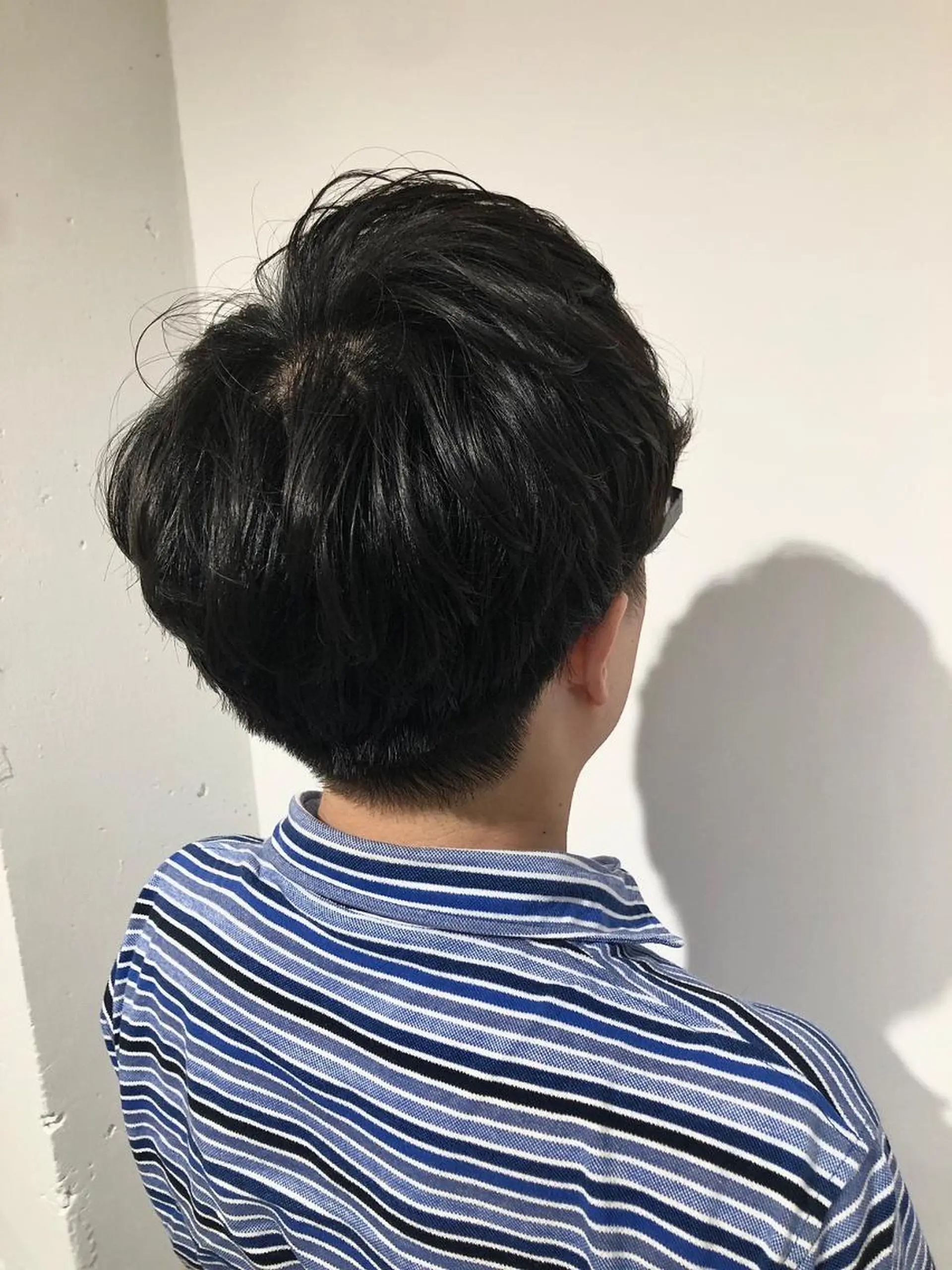 ショート メンズ アップバング ビジネス マッシュ メンズパーマ メンズツイストパーマ カット 高橋 英彦のヘアスタイル