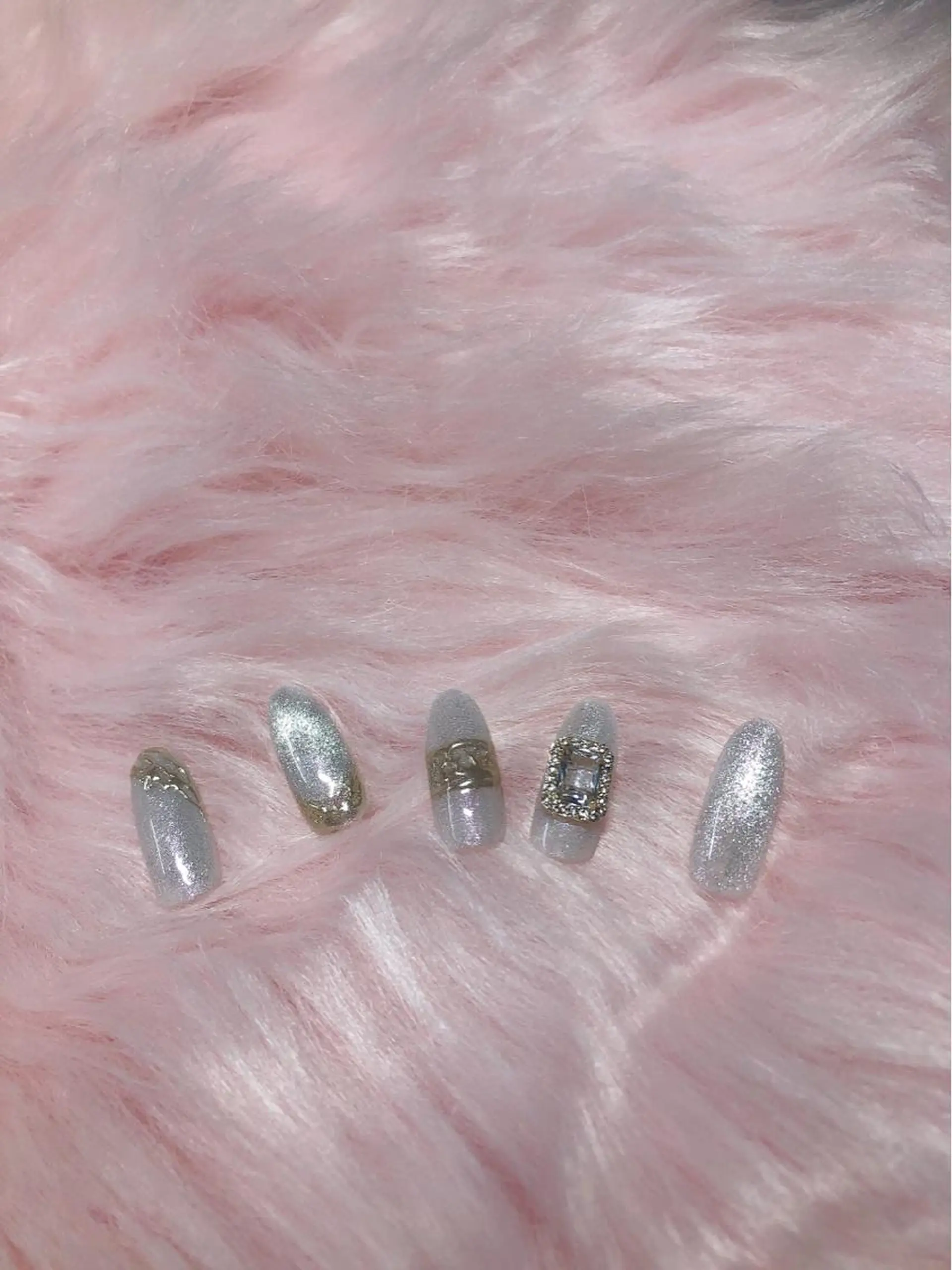 ネイル ハンドネイル MoonNail ユリ🌸のネイルデザイン