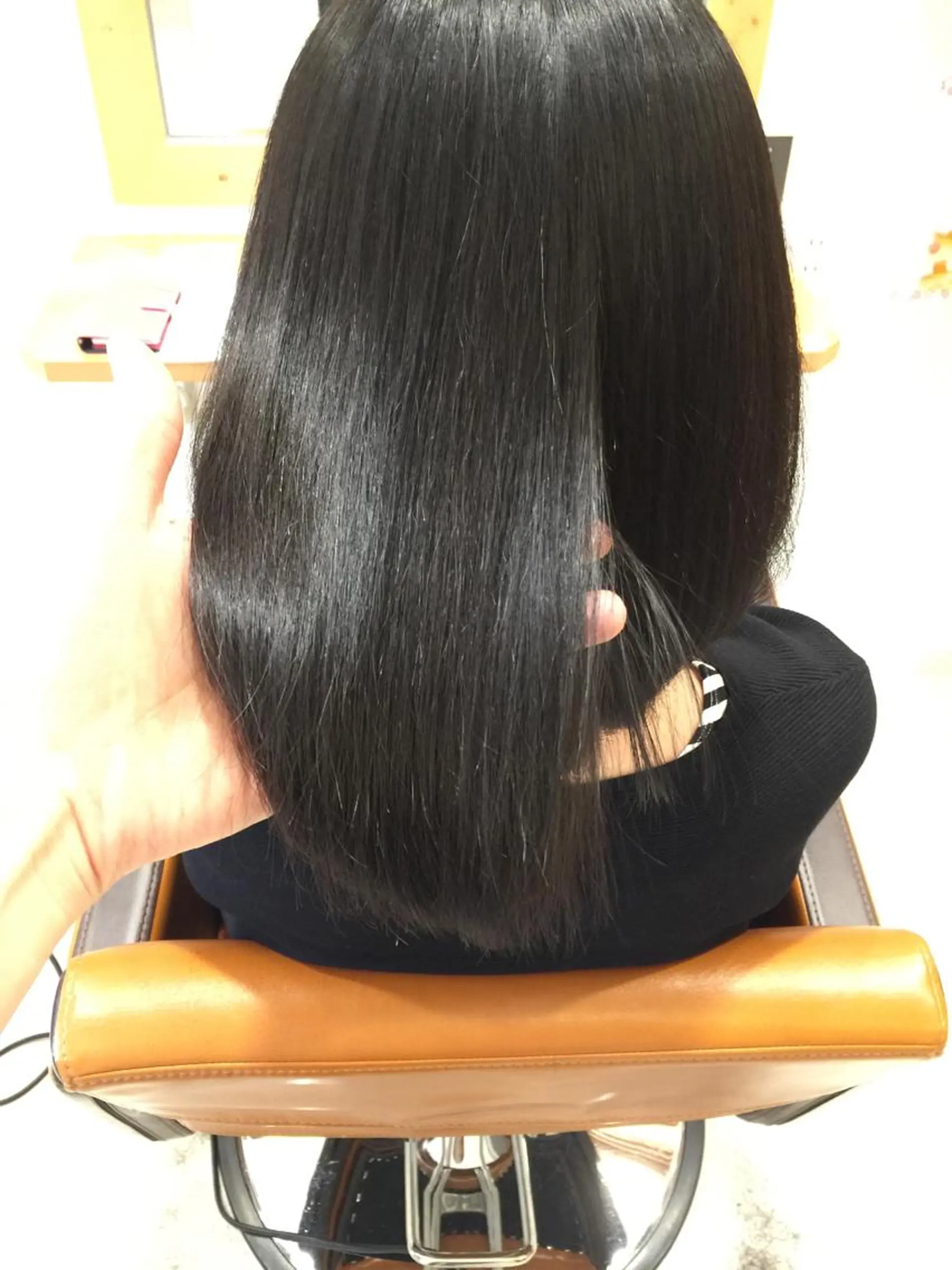 ミディアム 髪質改善 縮毛矯正 ツヤ髪専門美容師 桑原　和誠のヘアスタイル