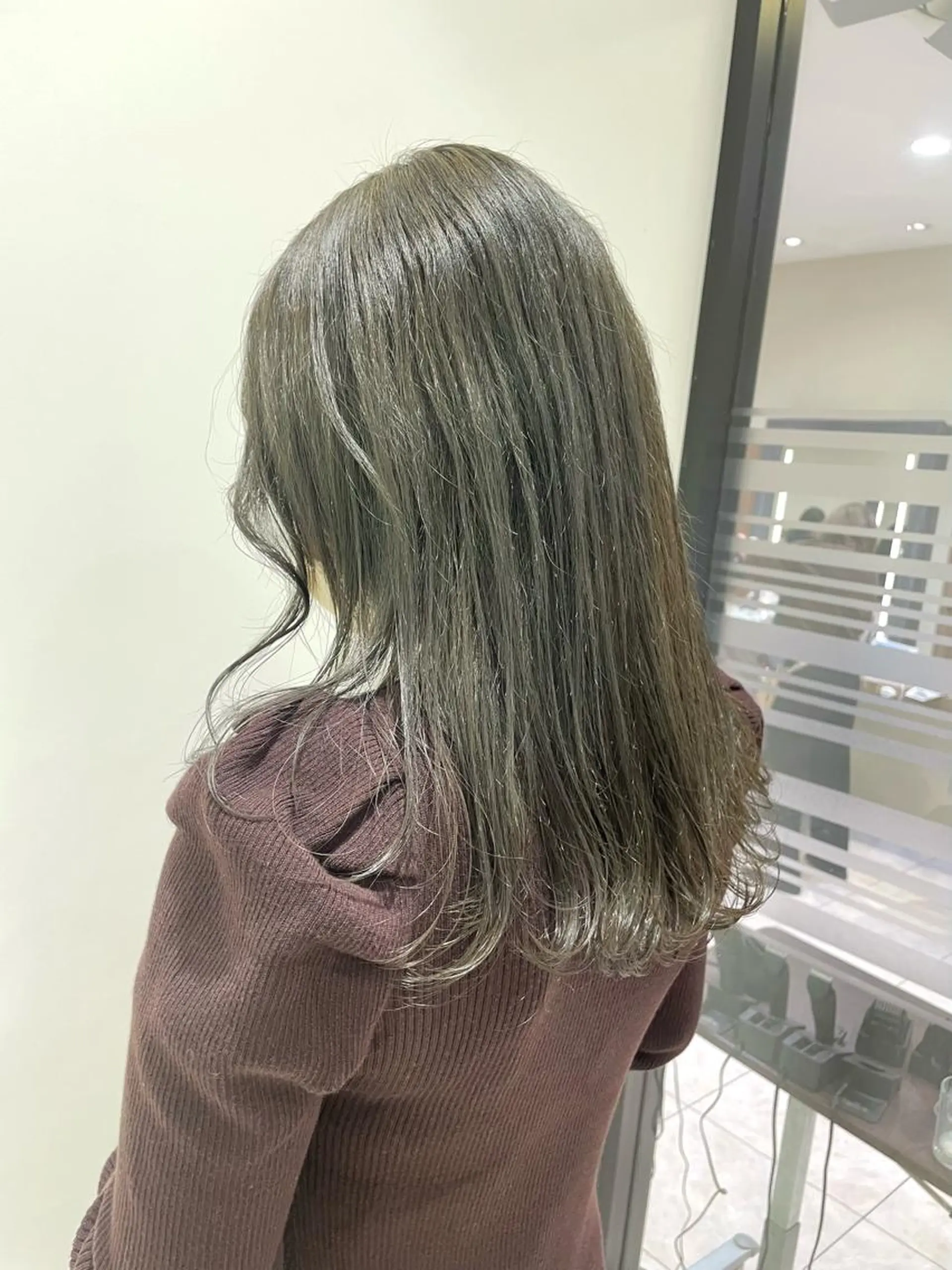 ロング カラー ブリーチ ブラウンカラー オリーブブラウン レイヤー/ハイトーン 🫧‪Erikaのヘアスタイル