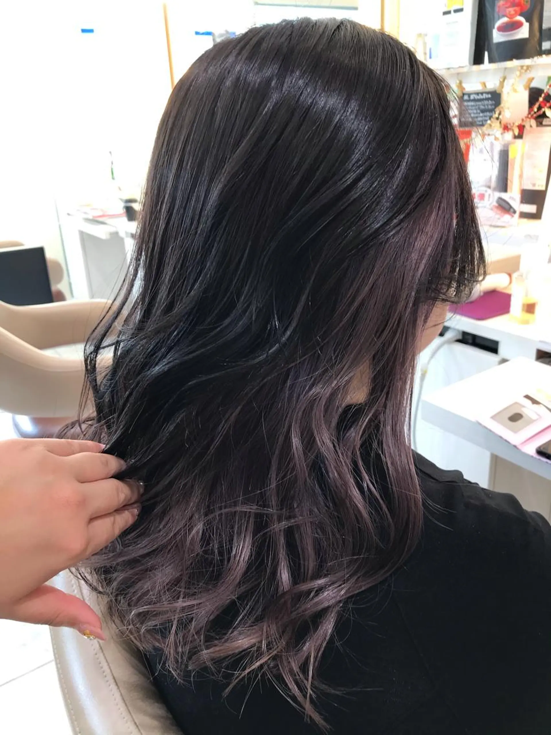 セミロング カラー ベージュカラー ブルーカラー ブルージュ ヘアカラー 清藤綾/脱白髪染め 白髪ぼかしハイライトのヘアスタイル