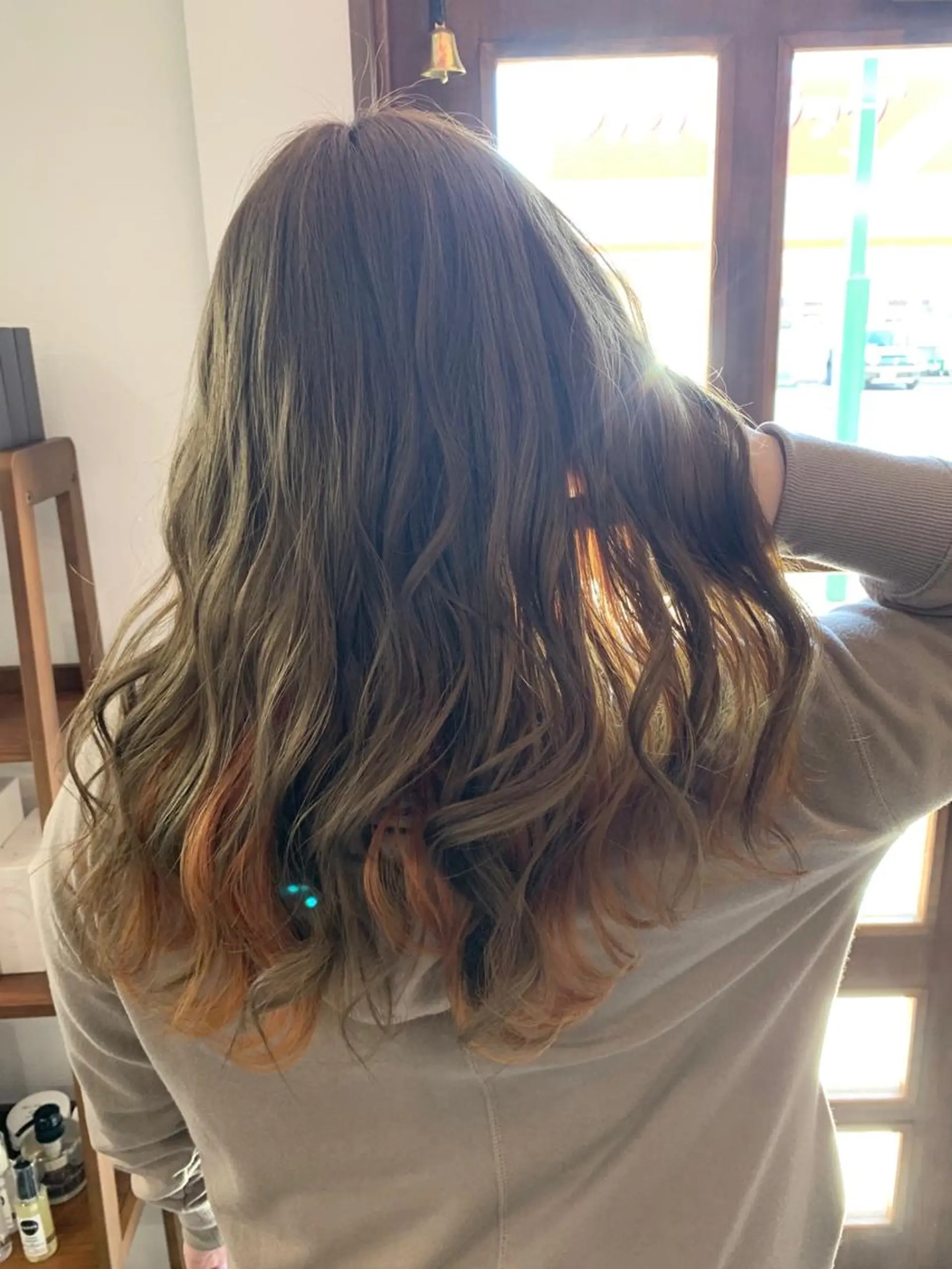 セミロング yoshihara yuukiのヘアスタイル