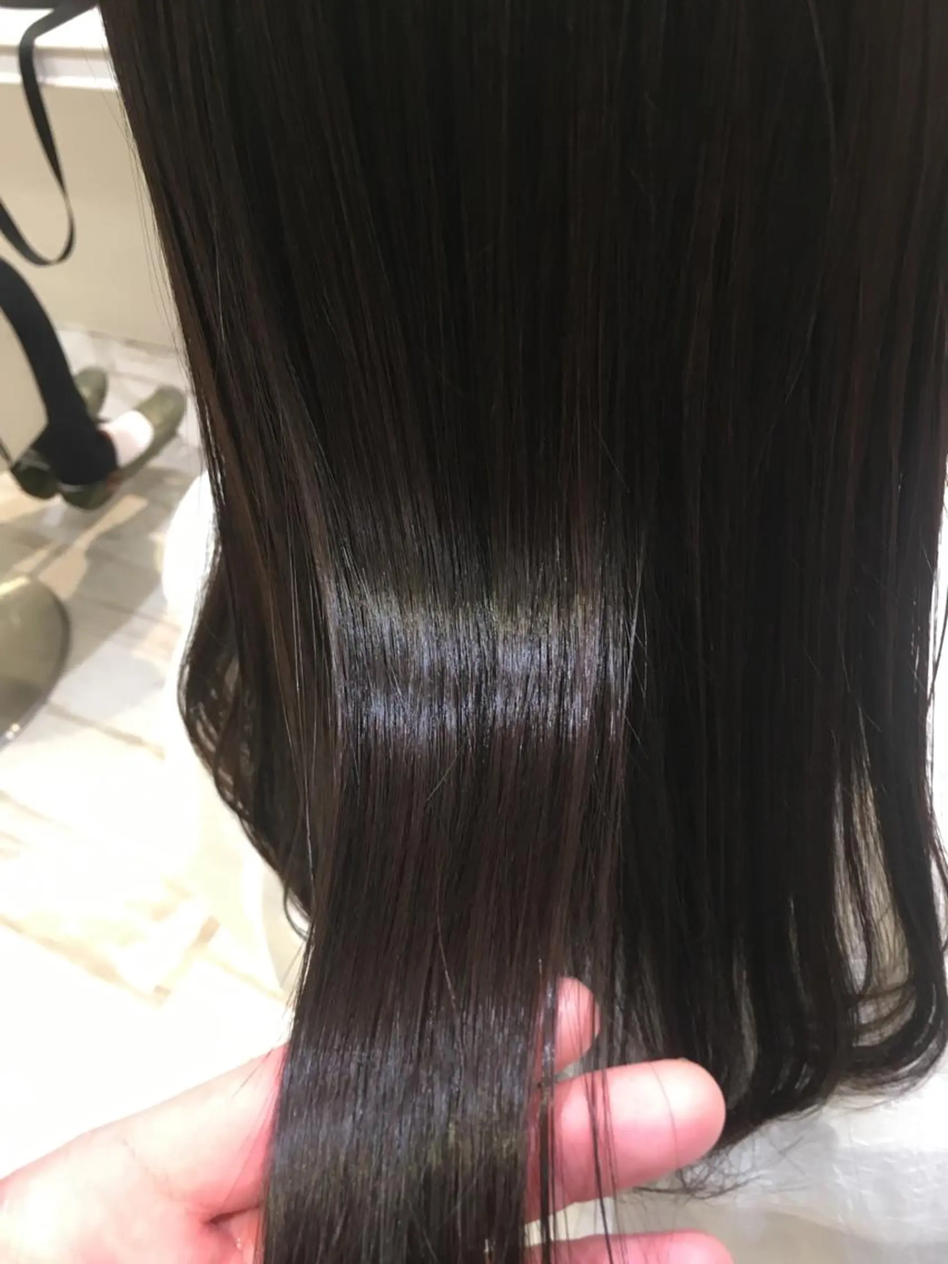 ロング パーマ 三鷹で1番ショート ボブをカットする新谷のヘアスタイル