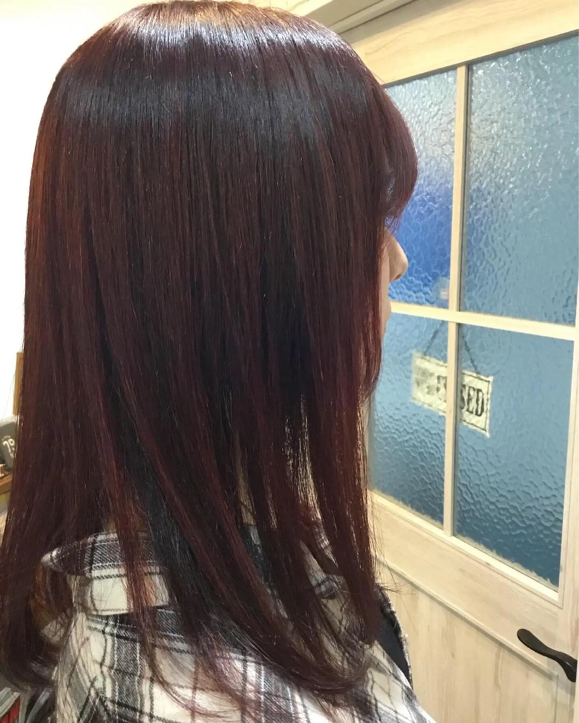 セミロング カラー embrace エンブレイスのヘアスタイル