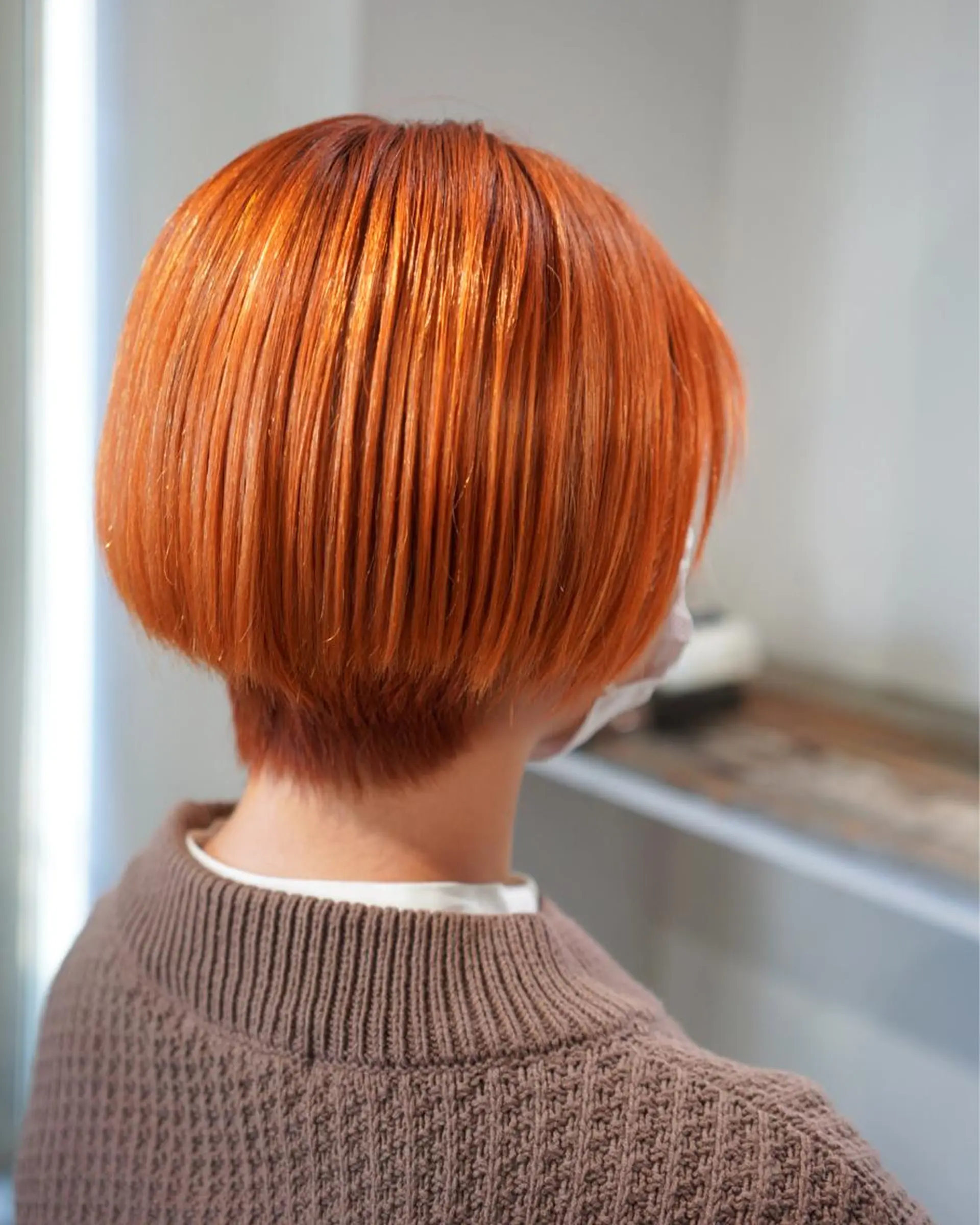 ショート カラー オレンジ ヘアカラー トリートメント ハイトーン/レイヤー /ケアブリーチ石川治のヘアスタイル